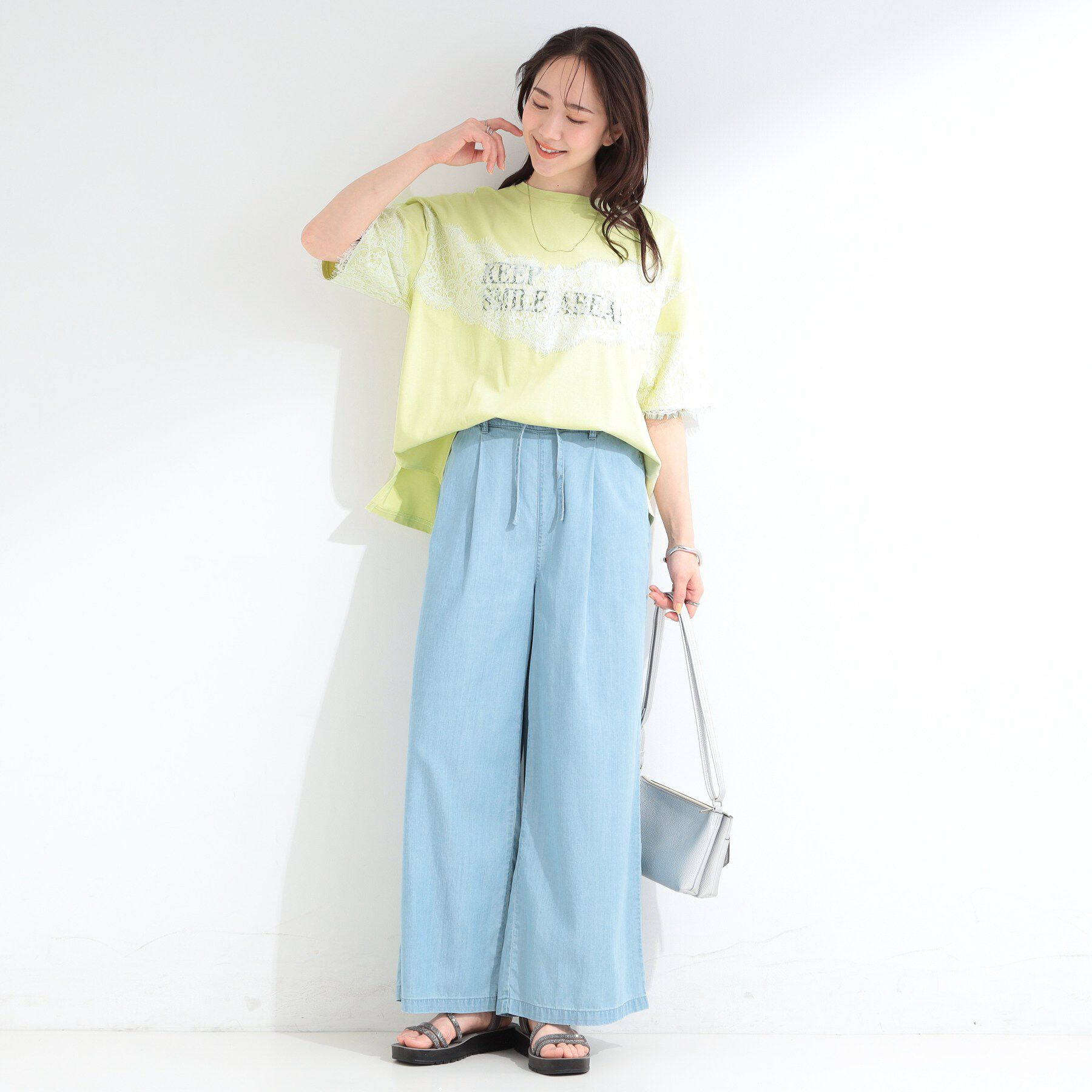SHOO･LA･RUE「【ひんやり/洗濯機可】レースデザインでこなれ見え ロゴプリントTシャツ」|Tシャツ・カットソー|