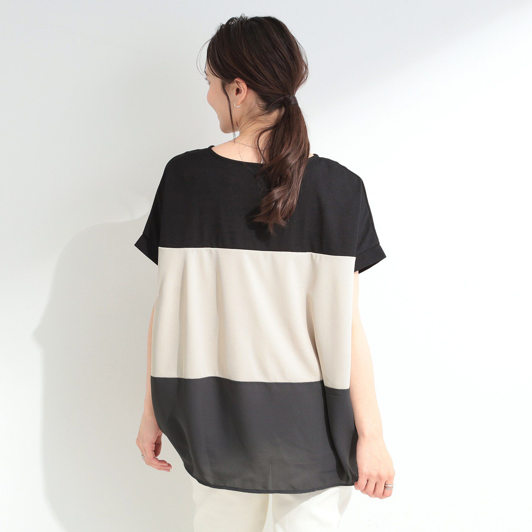 SHOO･LA･RUE「【S-LL/洗濯機可/体型カバー】インせず着られる 異素材ブロッキング ドルマンＴシャツ」|Tシャツ・カットソー|