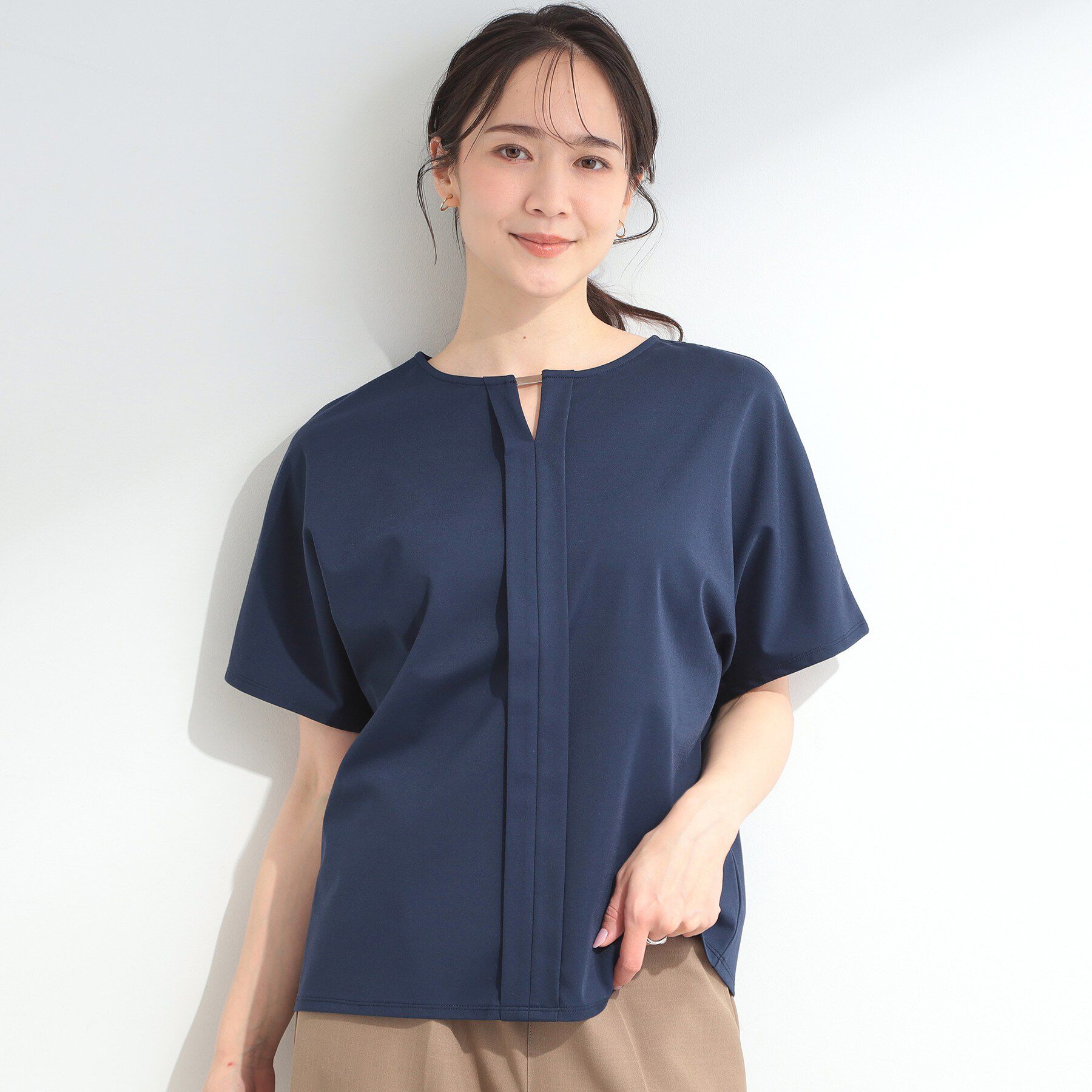 SHOO･LA･RUE「【ひんやり／UV／通勤】洗濯後しわになりにくい メタルポイントスキッパートップス」|シャツ・ブラウス|