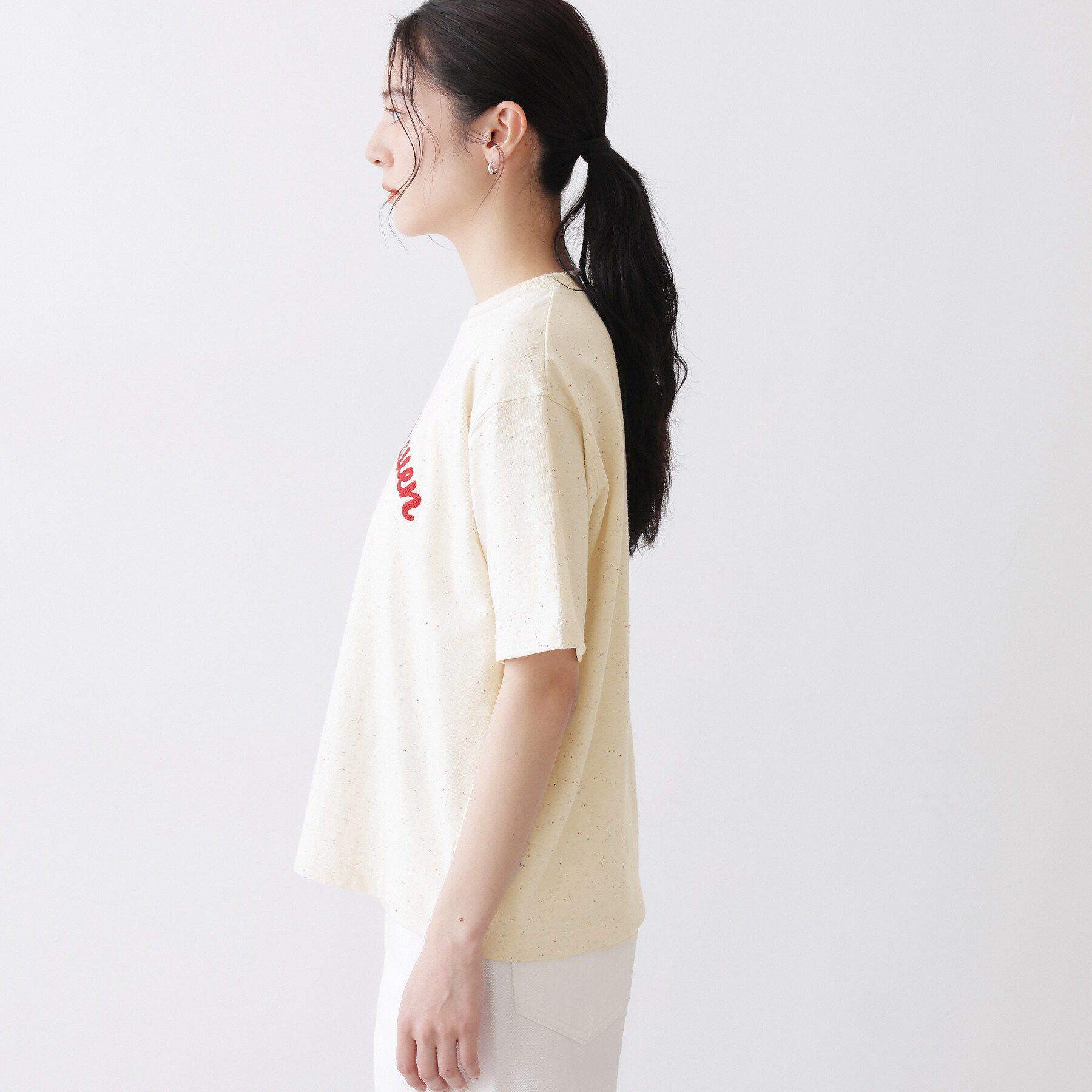 Dessin「【ユニセックス/洗える】ネップロゴ刺繍Tシャツ」|Tシャツ・カットソー|