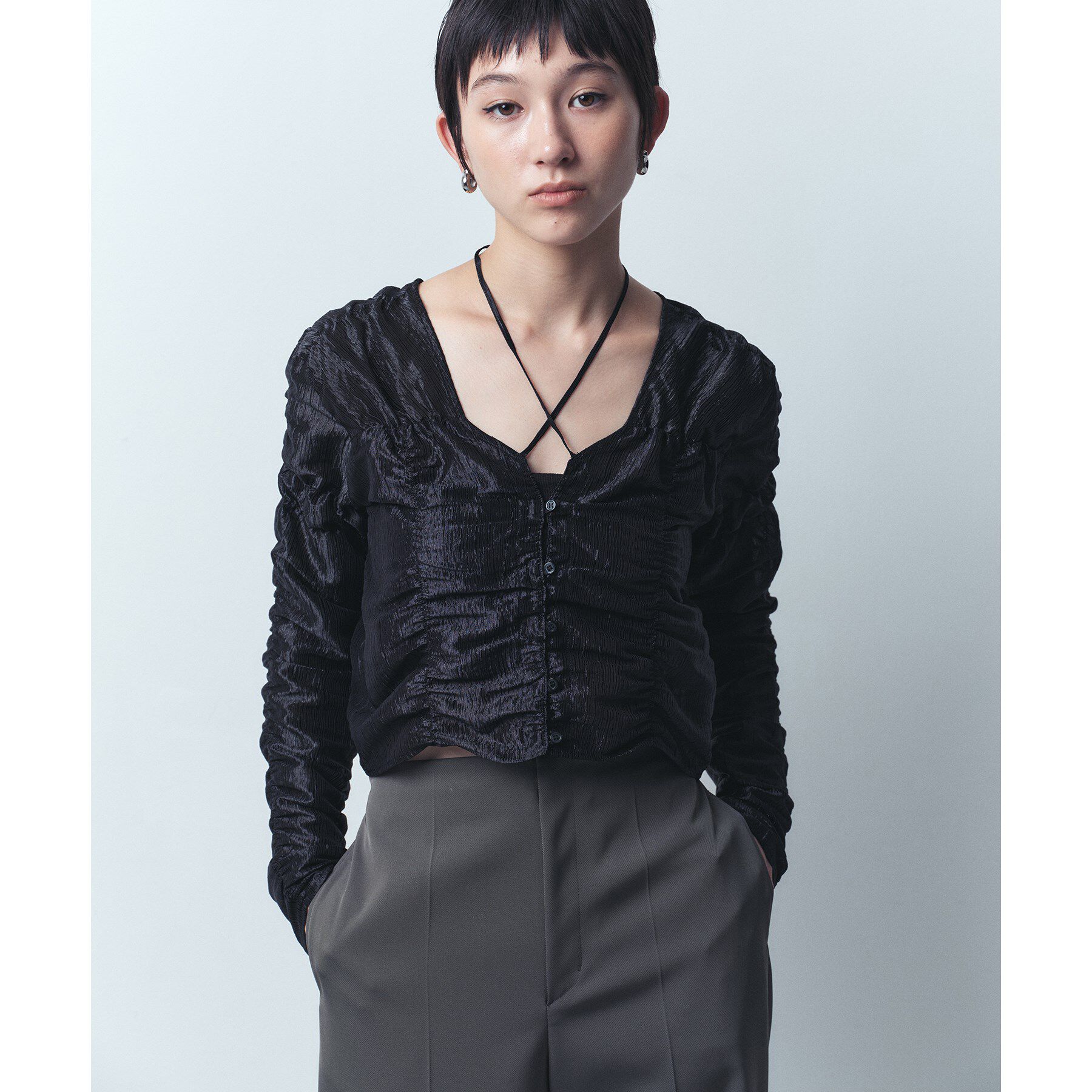 CODE A「gathered shiny blouse」|シャツ・ブラウス|ブラック(019)