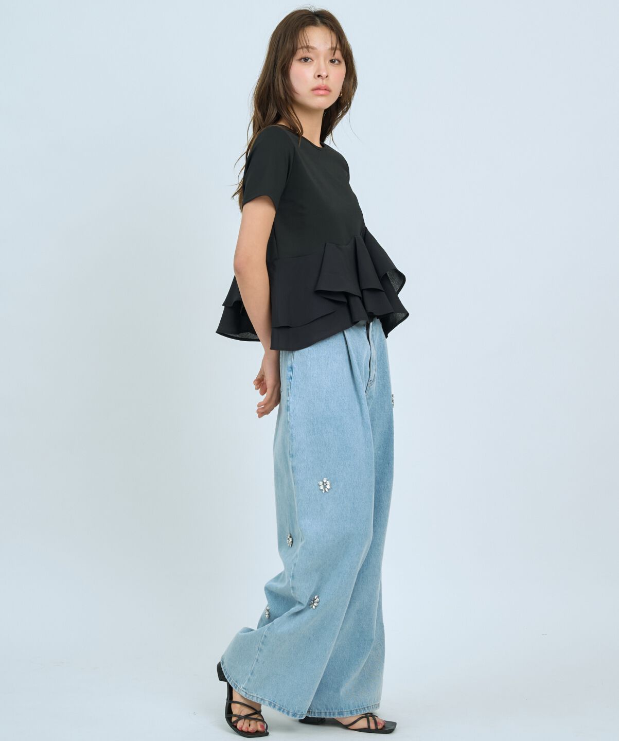 アンドクチュール「ビジュータックデニムパンツ」|デニム|