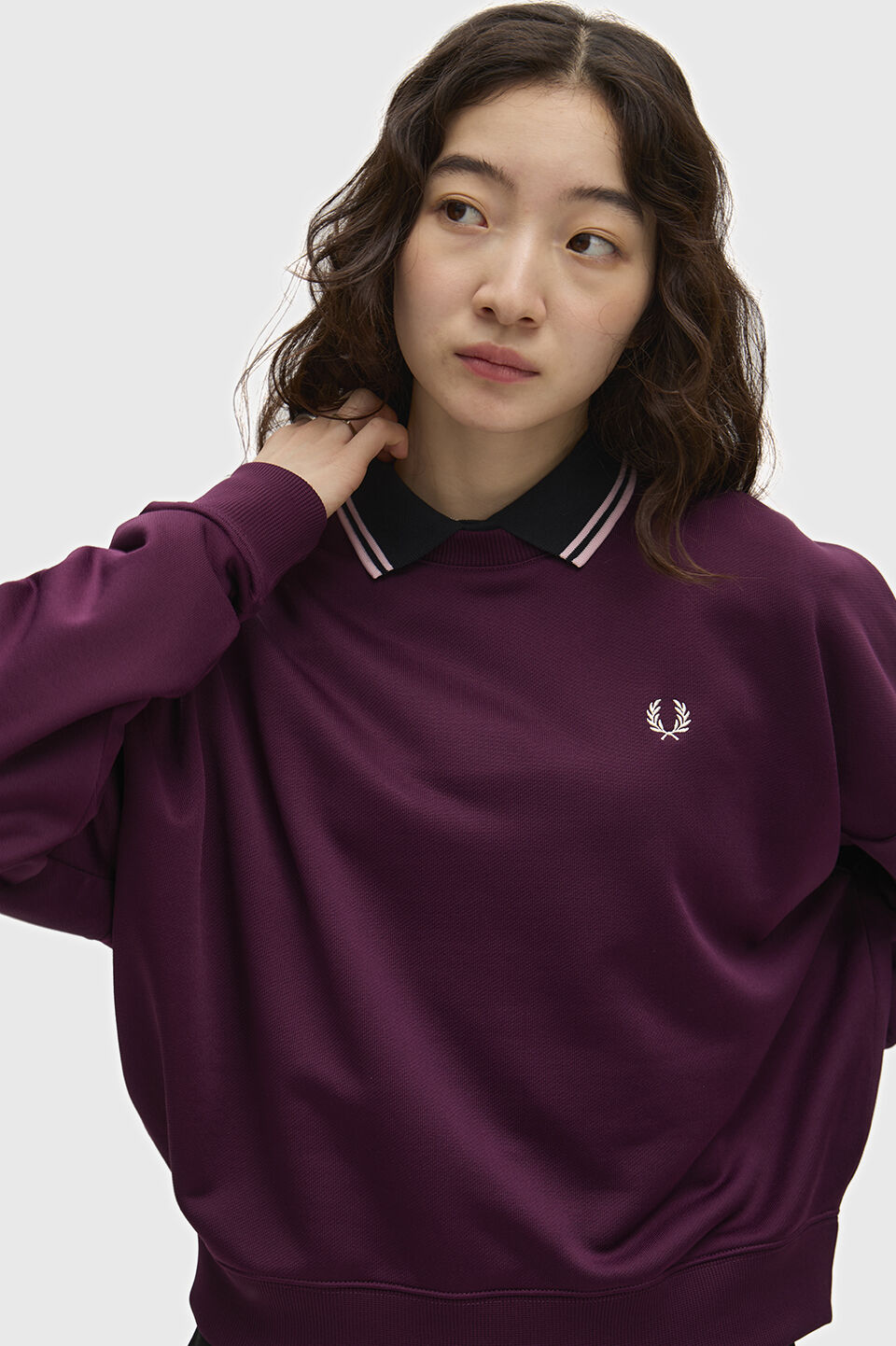 FRED PERRY 「FRED PERRY／Laurel Wreath Badge Sweatshirt／ローレルリースバッジスウェット」|スウェット・ジャージ|