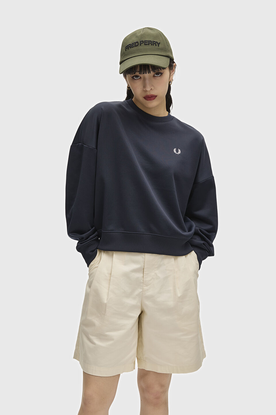 FRED PERRY 「FRED PERRY／Laurel Wreath Badge Sweatshirt／ローレルリースバッジスウェット」|スウェット・ジャージ|