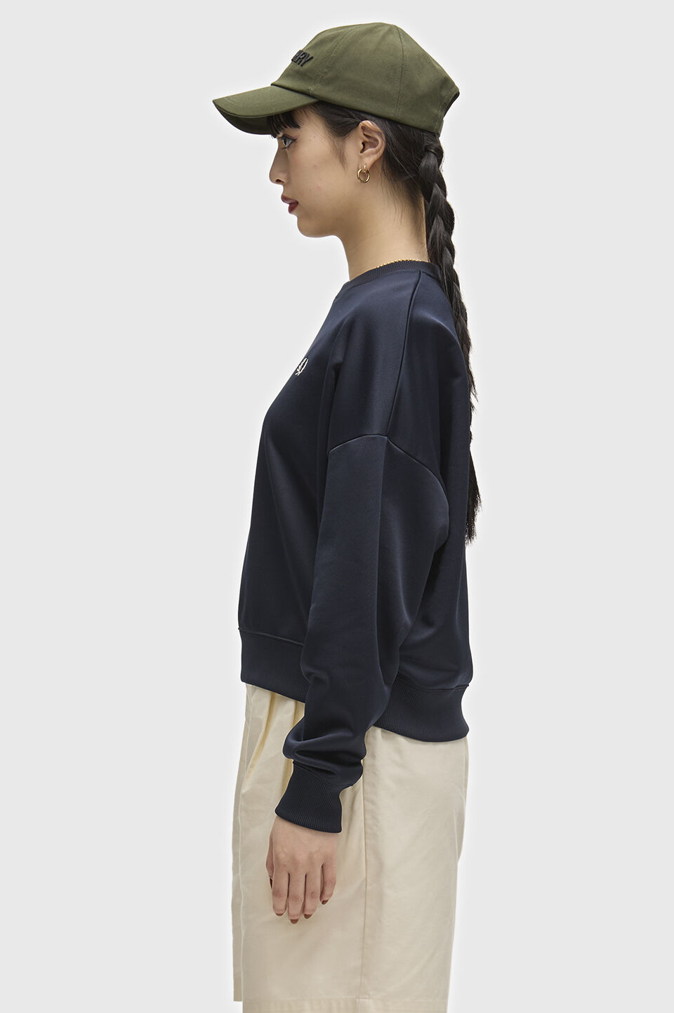 FRED PERRY 「FRED PERRY／Laurel Wreath Badge Sweatshirt／ローレルリースバッジスウェット」|スウェット・ジャージ|