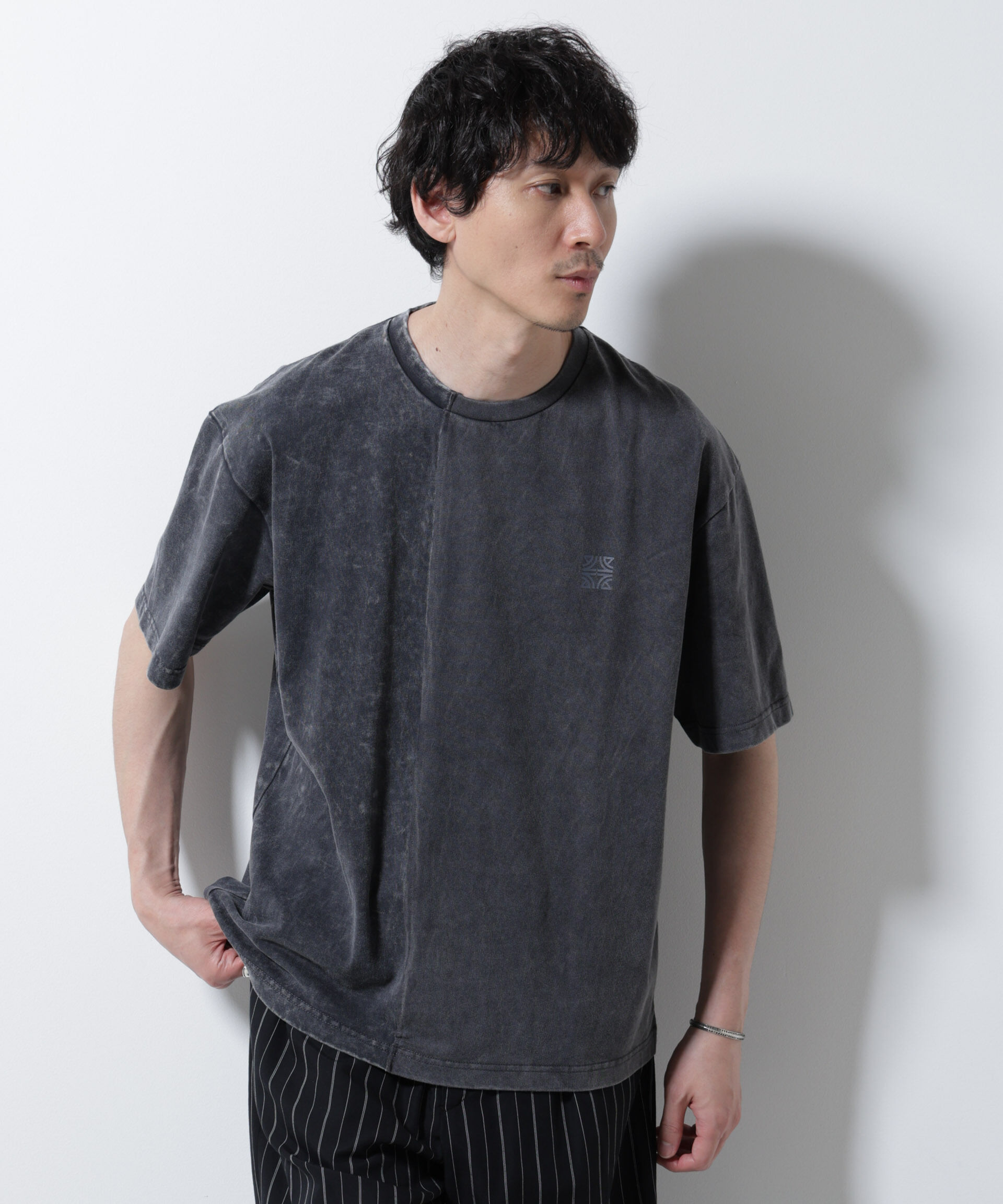 nano･universe「｢A-C-Z｣2トーンピグメントTシャツ 半袖」|Tシャツ・カットソー|ブラック