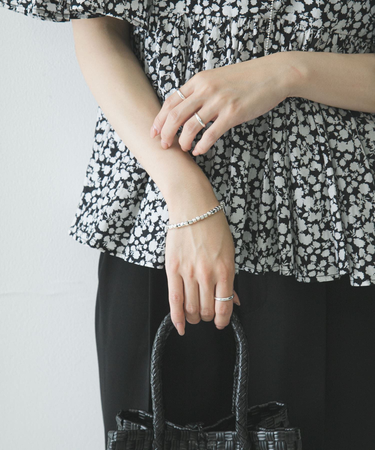 URBAN RESEARCH「PHILIPPE AUDIBERT　SQUARE BRACELET」|ブレスレット・バングル|