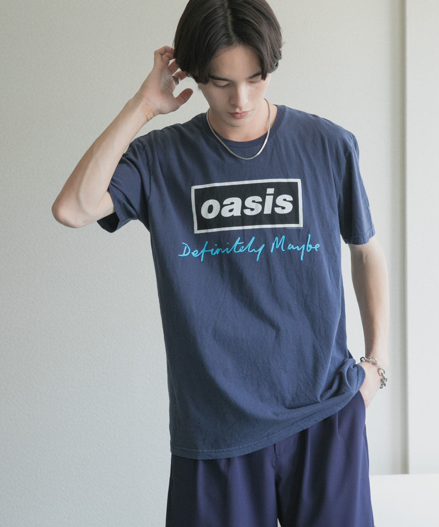 SENSE OF PLACE by URBAN RESEARCH「THRIFTY LOOK　OASIS D/Maybe Text Logo Tシャツ」|Tシャツ・カットソー|