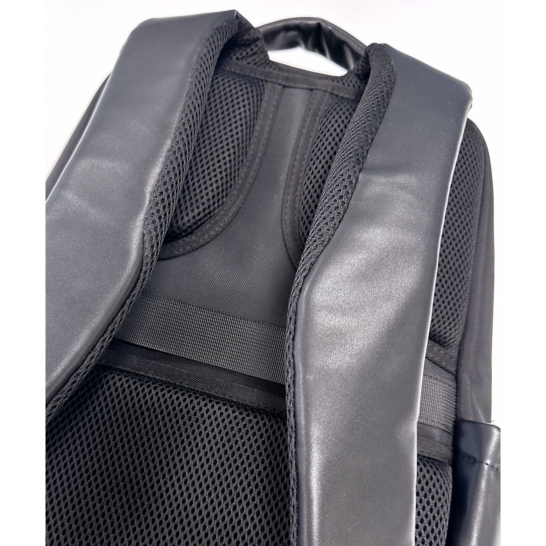 DRESSTERIOR「【荷重軽減】サスペンション バックパック」|リュック|