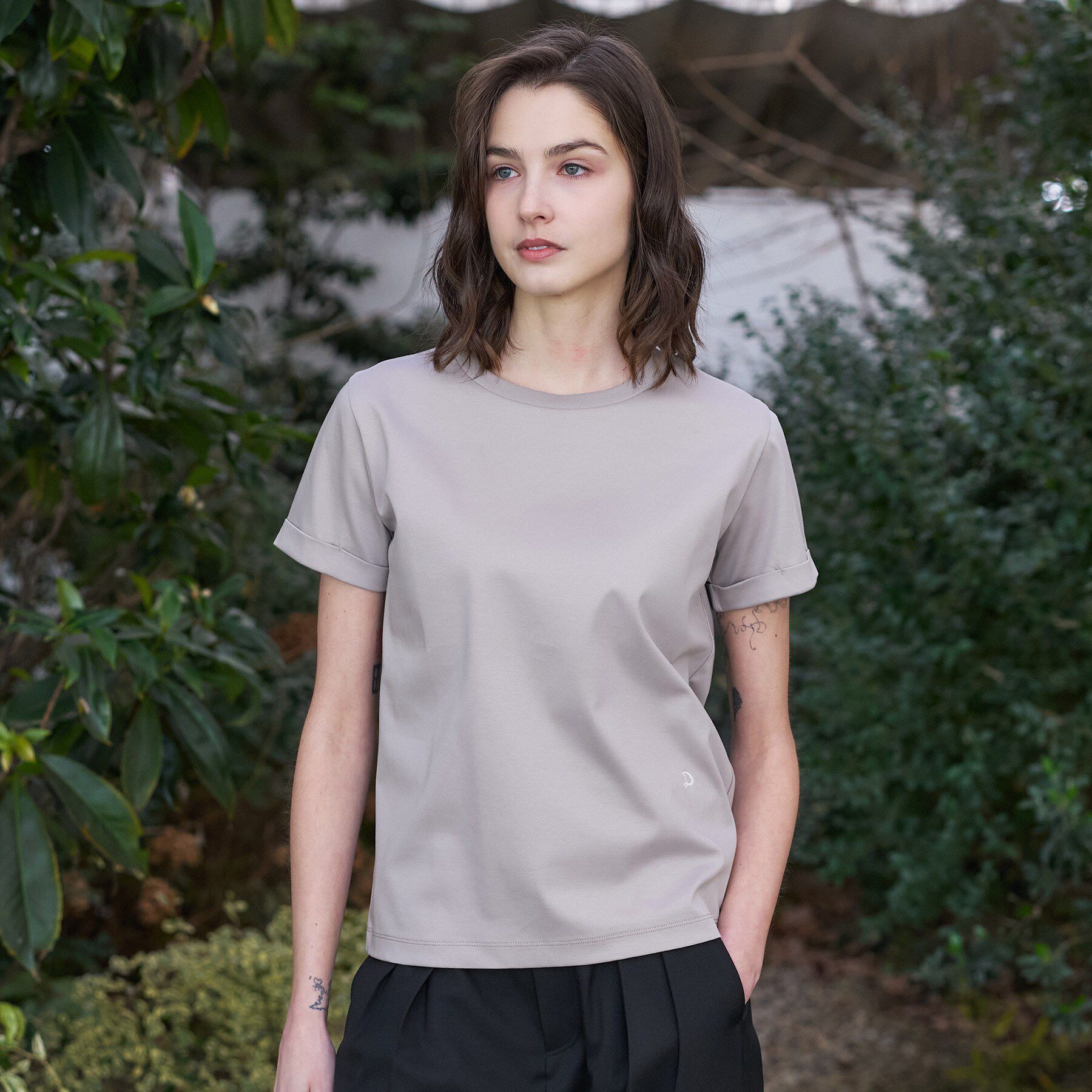 DRESSTERIOR「【接触冷感／抗菌防臭／消臭】アイスクリアコットン ターンナップT」|Tシャツ・カットソー|