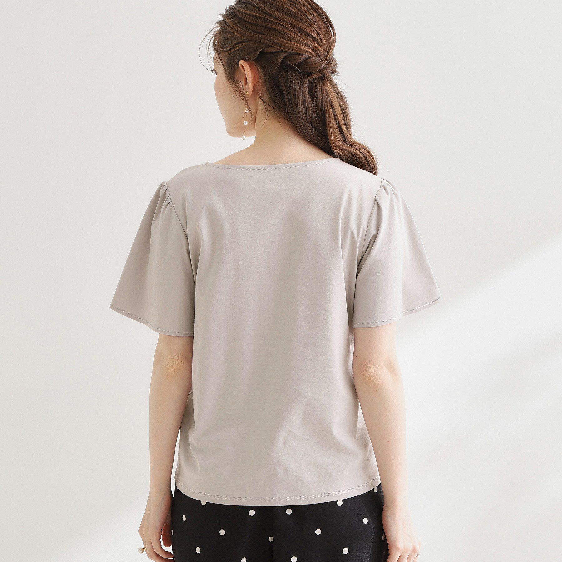 Couture broach「【接触冷感・UVカット・洗える】リボンプリントTシャツ」|Tシャツ・カットソー|
