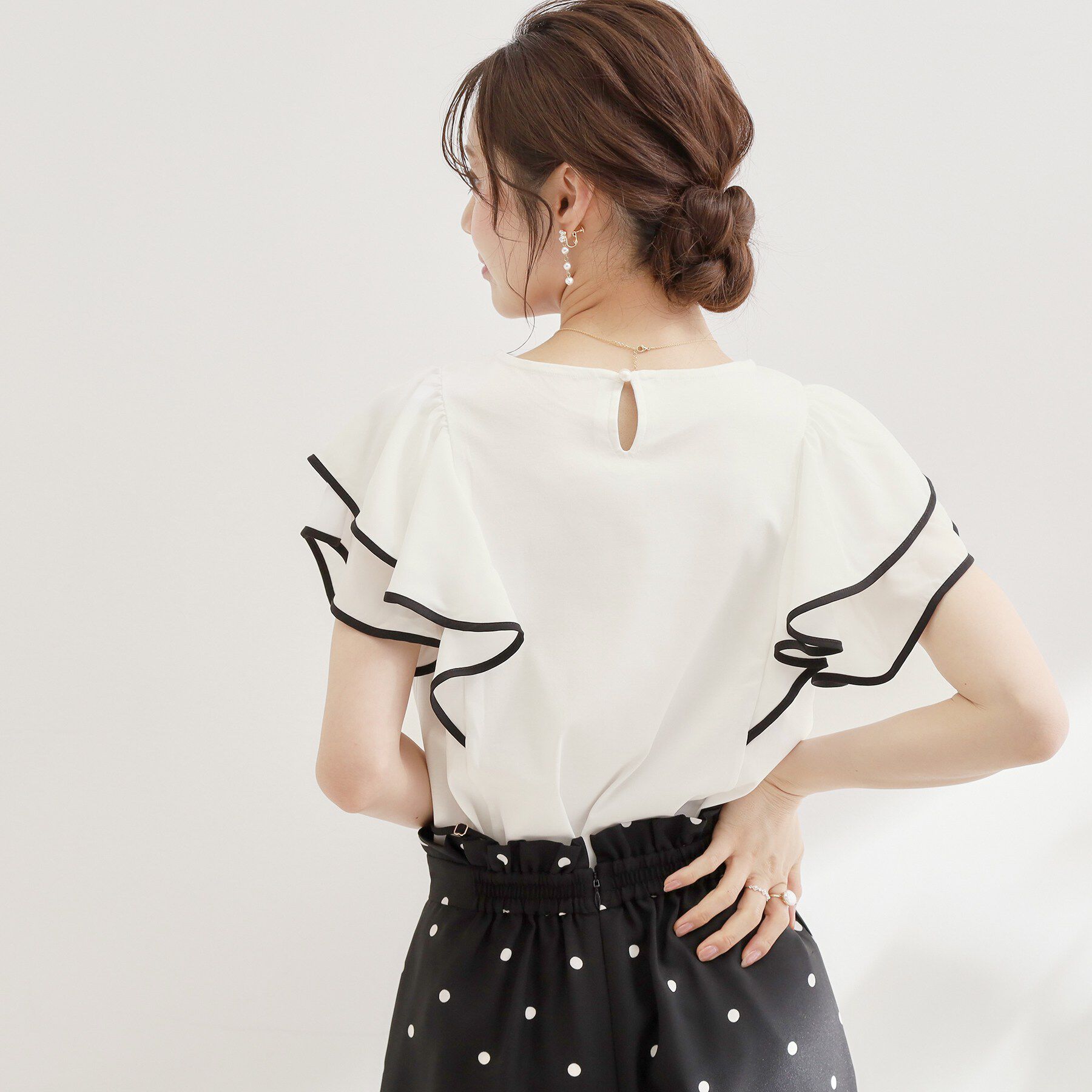 Couture broach「【接触冷感・UVカット・洗える】ラッフル フレアスリーブ トップス」|Tシャツ・カットソー|
