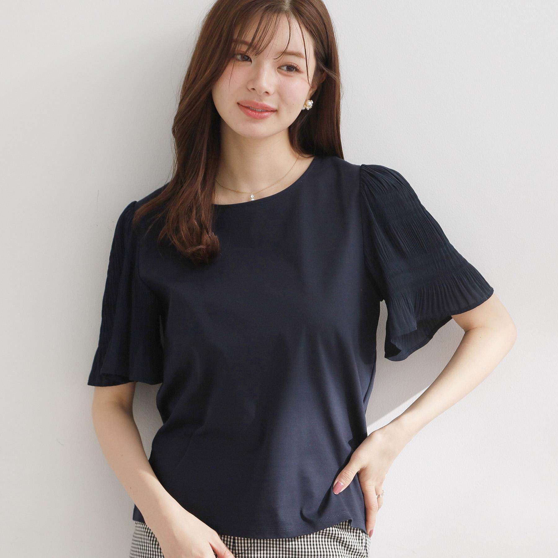 Couture broach「【接触冷感・UVカット・洗える】マジョリカプリーツ スリーブ トップス」|Tシャツ・カットソー|ネイビー(094)