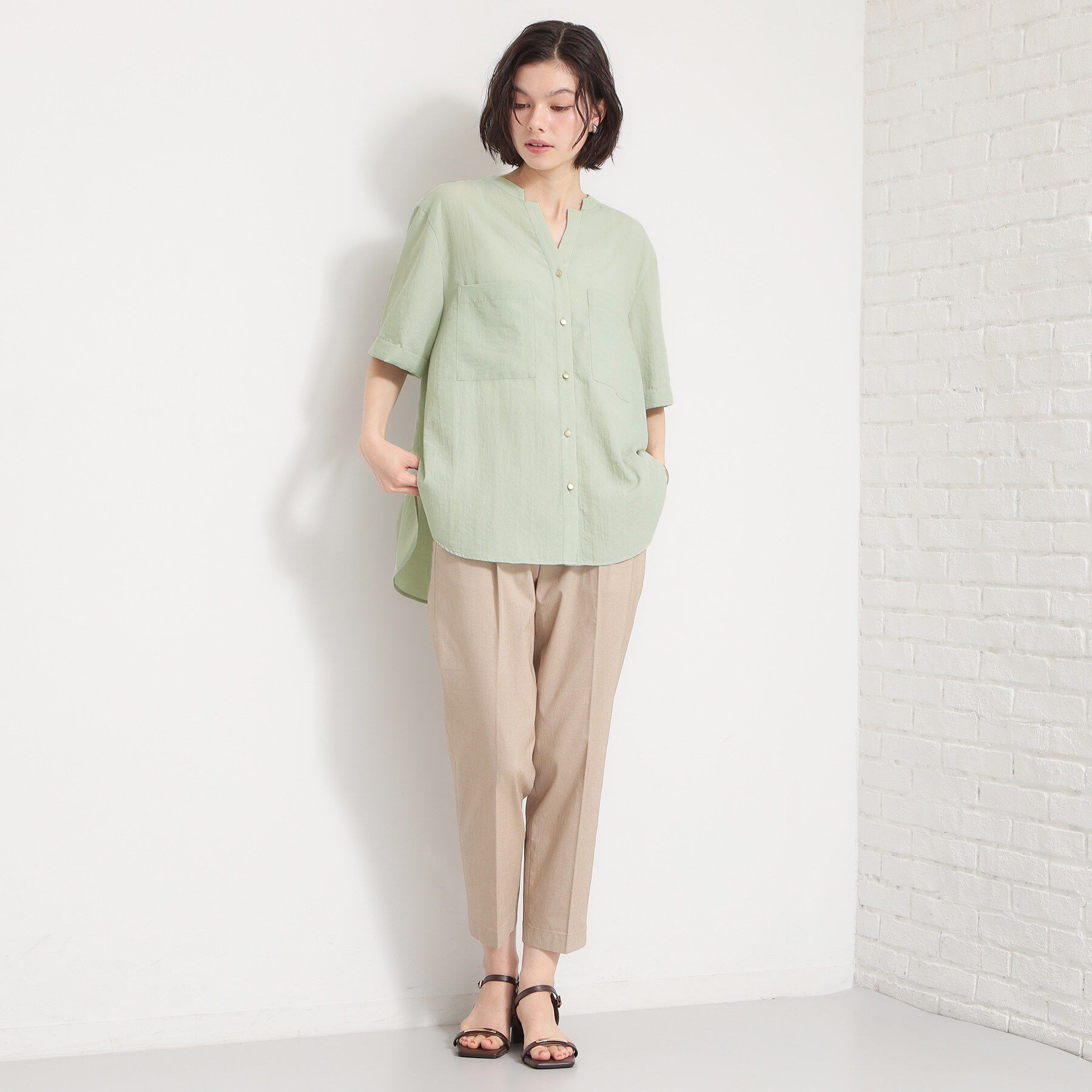 THE SHOP TK「【M-XL/刻みネックですっきり見え】Wポケット金ボタン 5分袖シャツ」|シャツ・ブラウス|