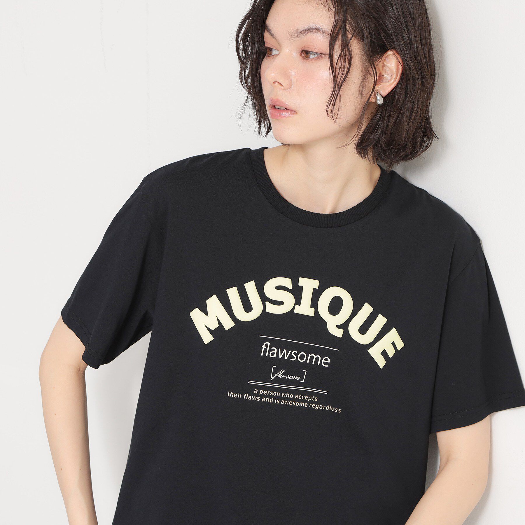 THE SHOP TK「【ひんやりさらさら】ロゴアソートクルーネックTシャツ」|Tシャツ・カットソー|ブラック(019)