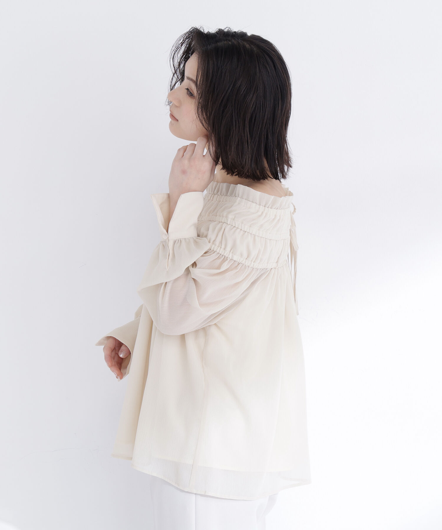  「シャーリングショルダーブラウス」|シャツ・ブラウス|