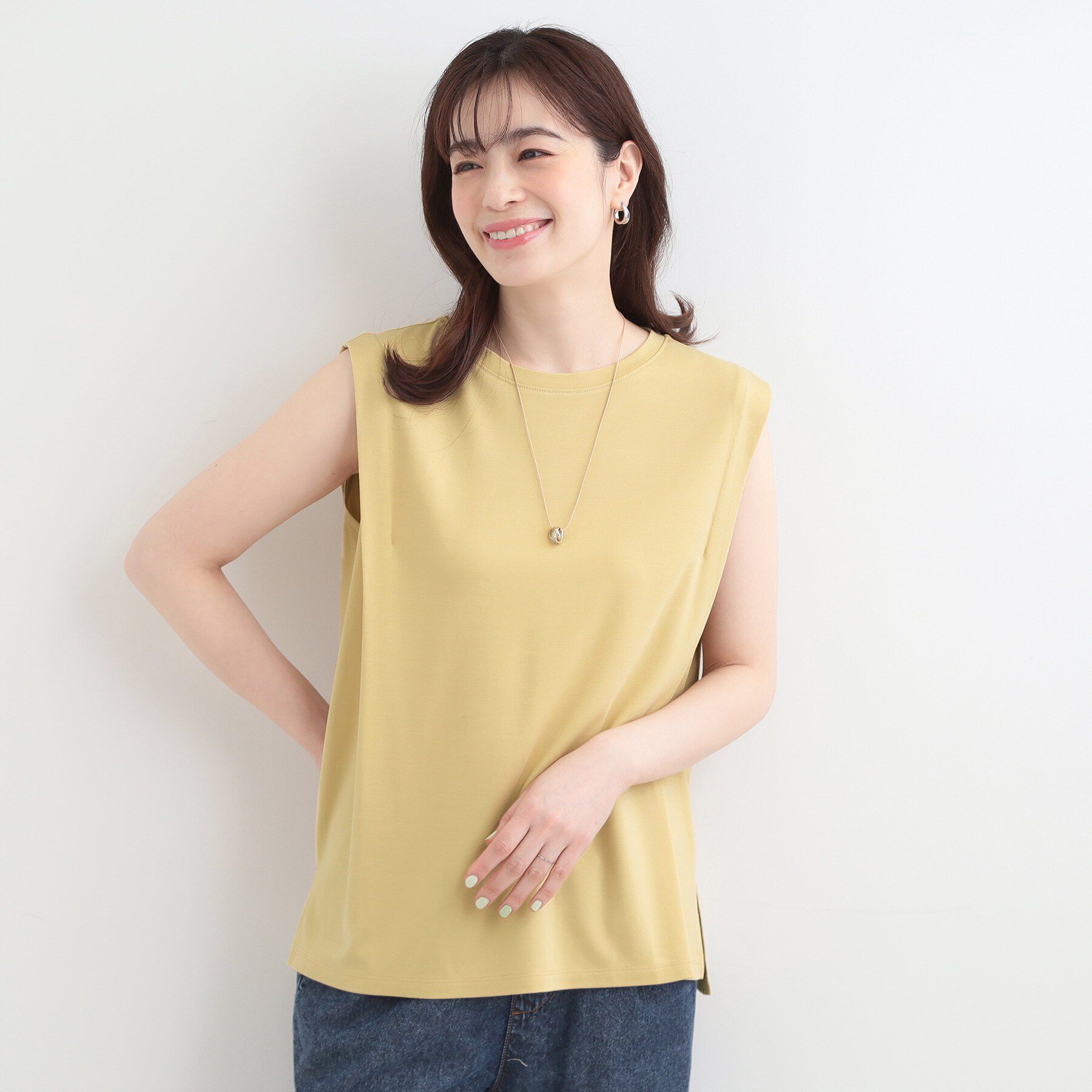 SHOO･LA･RUE「【UVカット/接触冷感】上品に涼し気 とろみタックノースリーブトップス」|Tシャツ・カットソー|