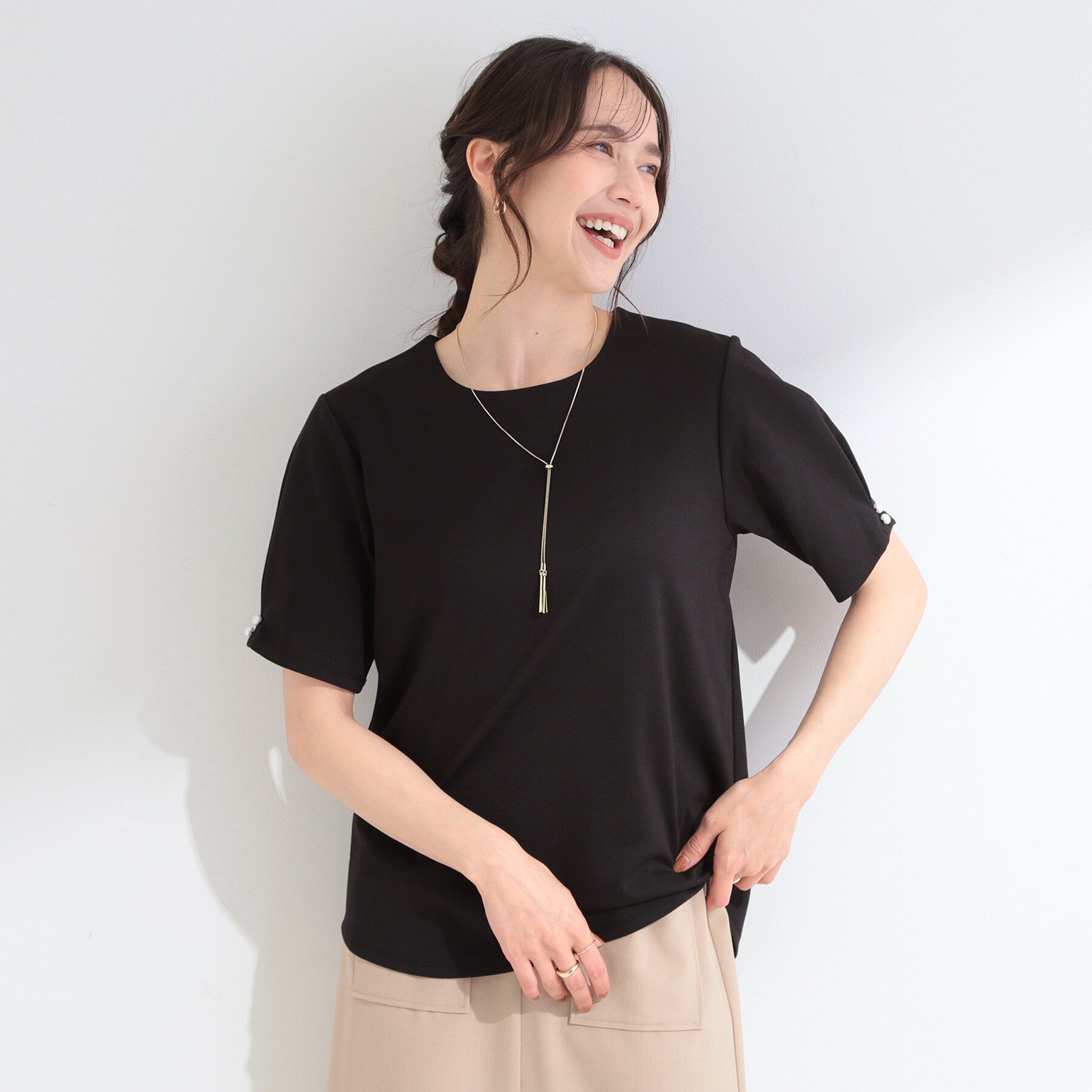 SHOO･LA･RUE「【2点セット/洗濯機可/S-LL】ネックレス付き お袖パールブラウス」|Tシャツ・カットソー|