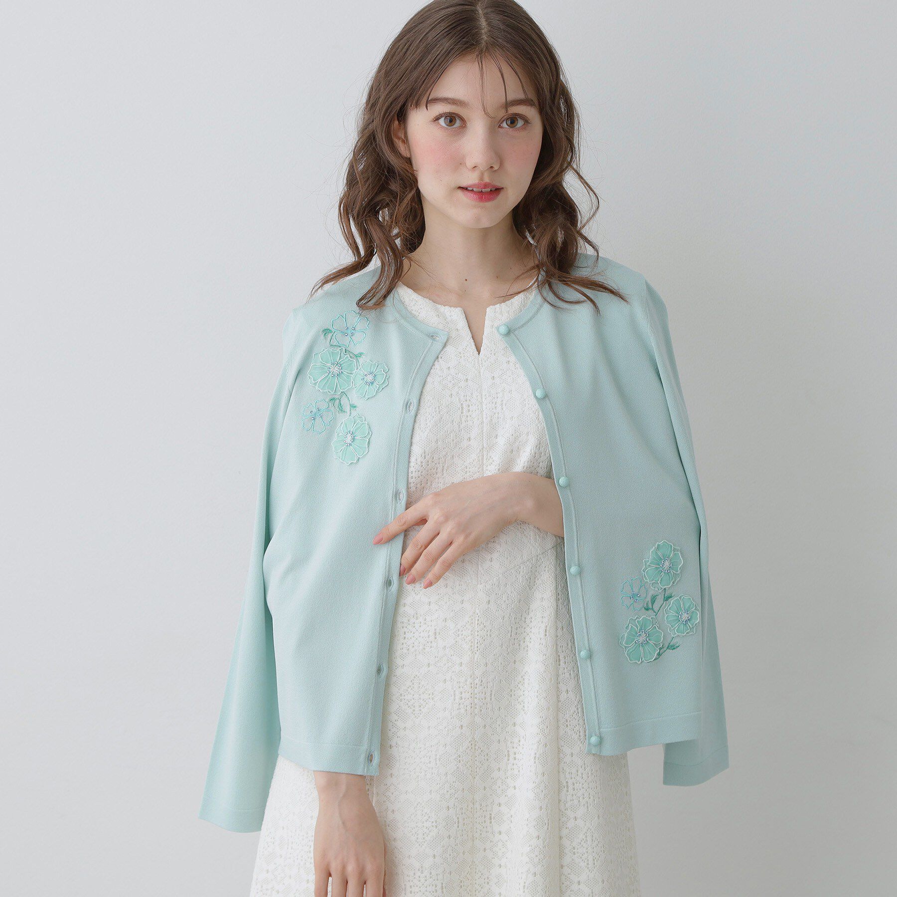 SunaUna「【SS～Lサイズ展開／フラワー刺繍】クラフトニットカーディガン」|カーディガン|