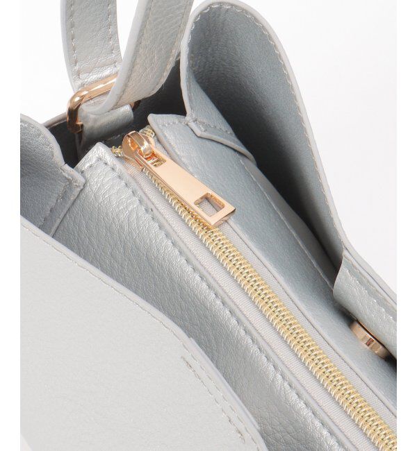 ikka「【雑誌InRed11月号掲載】GOKU楽PUミニショルダーバッグ【軽量】」|その他|