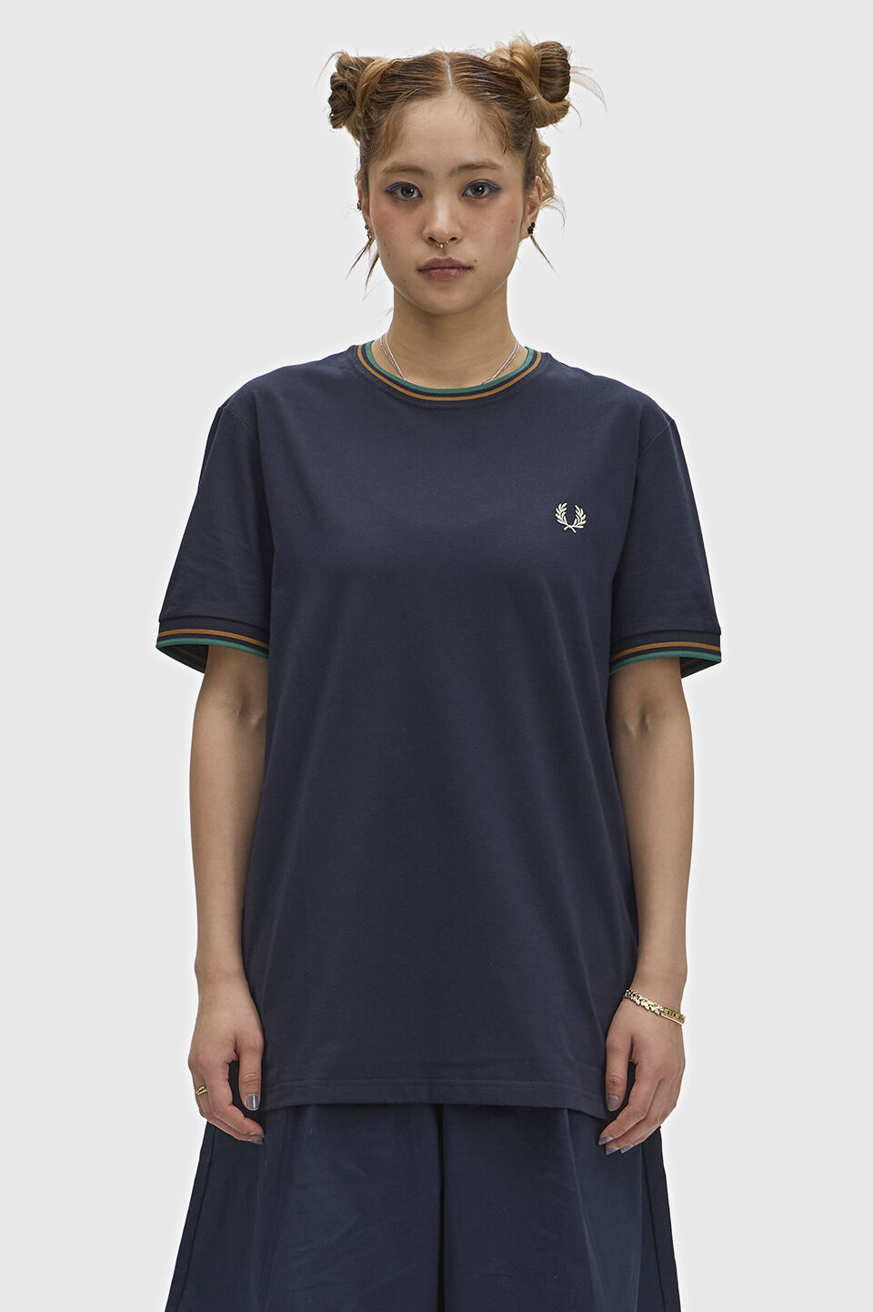 FRED PERRY 「Twin Tipped T-Shirt／ティップラインTシャツ M1588V」|Tシャツ・カットソー|