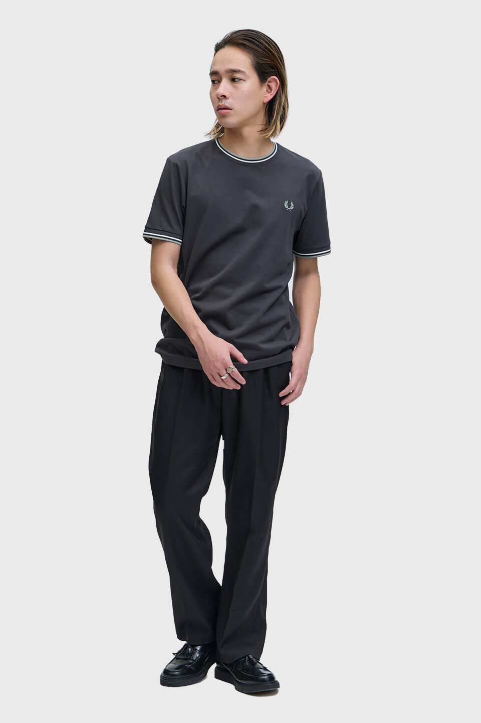 FRED PERRY 「Twin Tipped T-Shirt／ティップラインTシャツ M1588V」|Tシャツ・カットソー|