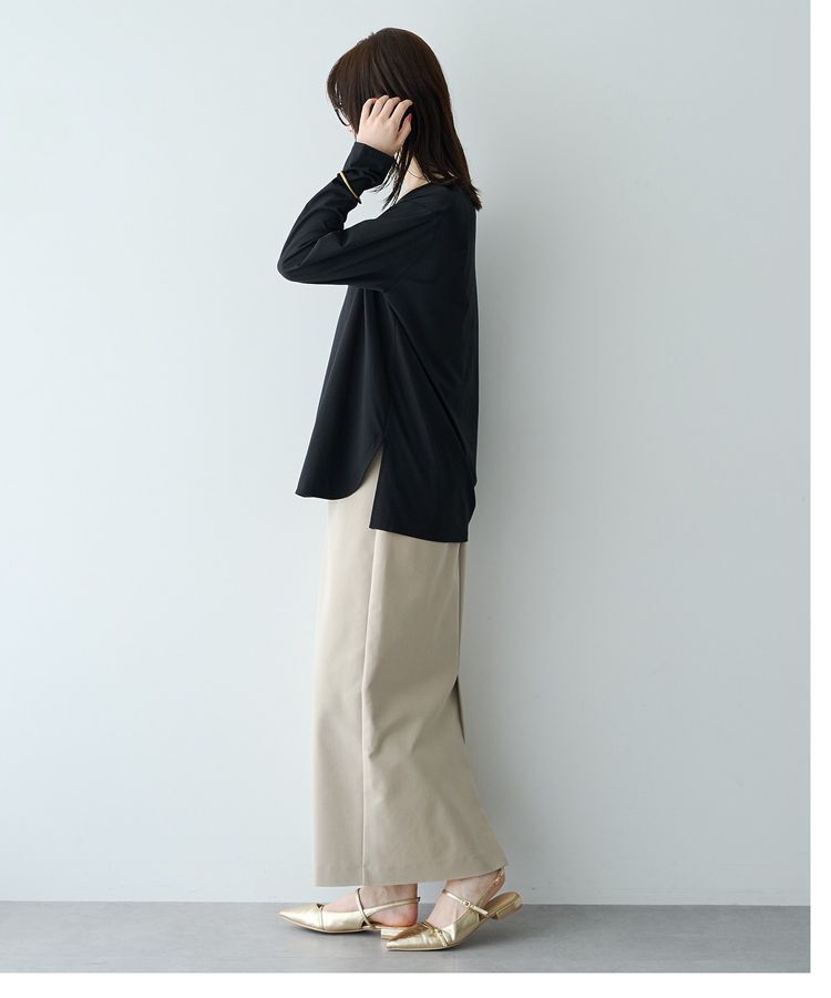 YECCA VECCA「ラウンドヘム長袖ロゴTee」|Tシャツ・カットソー|