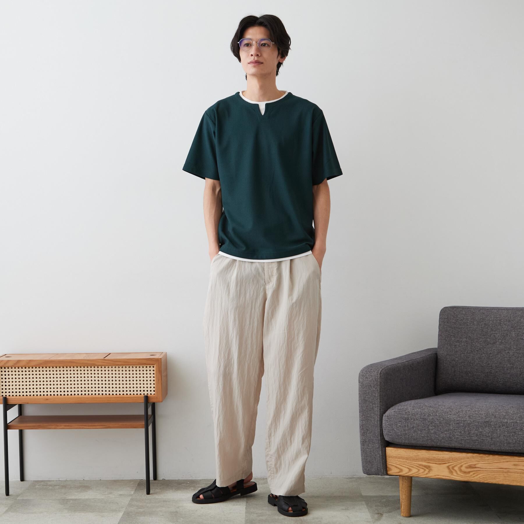 THE SHOP TK「【一枚でコーディネートが完成！】レイヤード風 キーネック 半袖Tシャツ 洗濯機OK」|Tシャツ・カットソー|