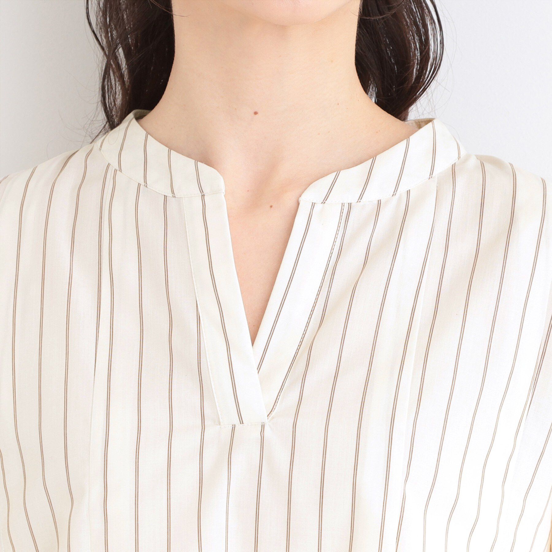 SHOO･LA･RUE「【高レビュー/洗濯後しわになりにくい/インせず着られる】自然に体型カバー 麻調ペプラムブラウス」|シャツ・ブラウス|