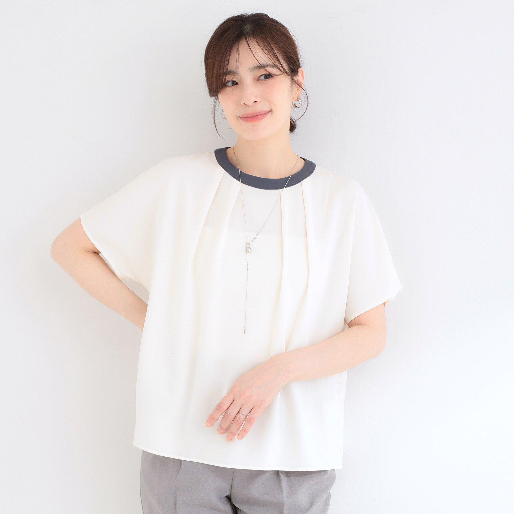 SHOO･LA･RUE「【ひんやり/UV/通勤】洗濯後しわになりにくい 上品配色ブラウス」|シャツ・ブラウス|