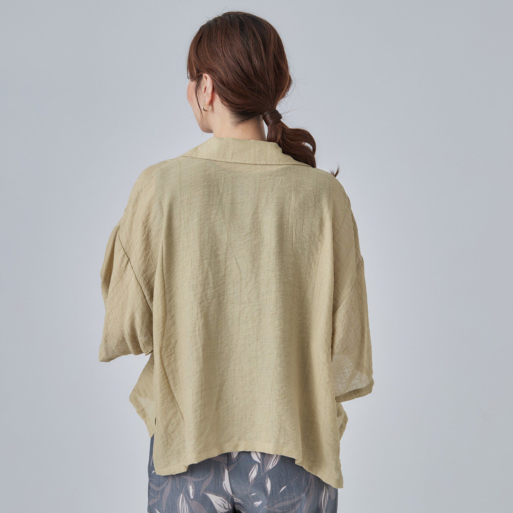 SHOO･LA･RUE「【S-LL/洗濯機可】抜け感たっぷり 程よい透け感のポケット付きシャツ」|シャツ・ブラウス|