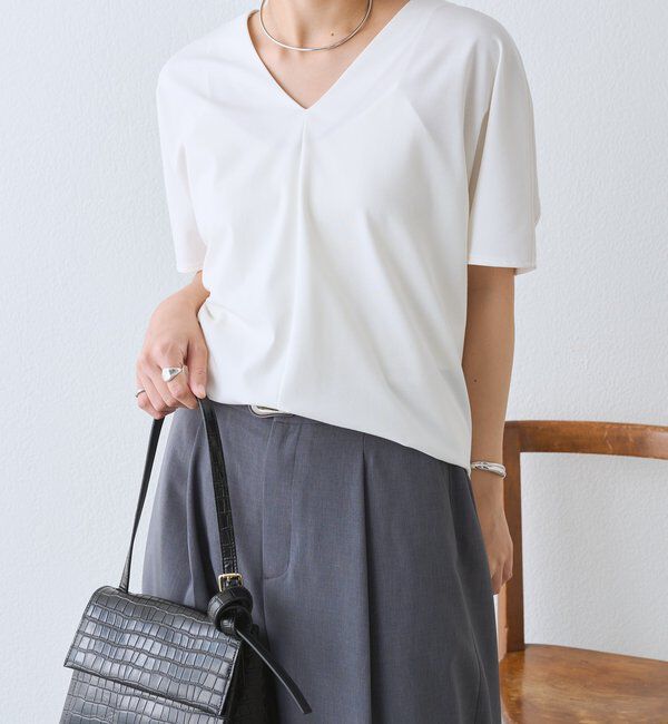  「Vネックコクーンカットソー【接触冷感/紫外線防止/セットアップ可】」|Tシャツ・カットソー|