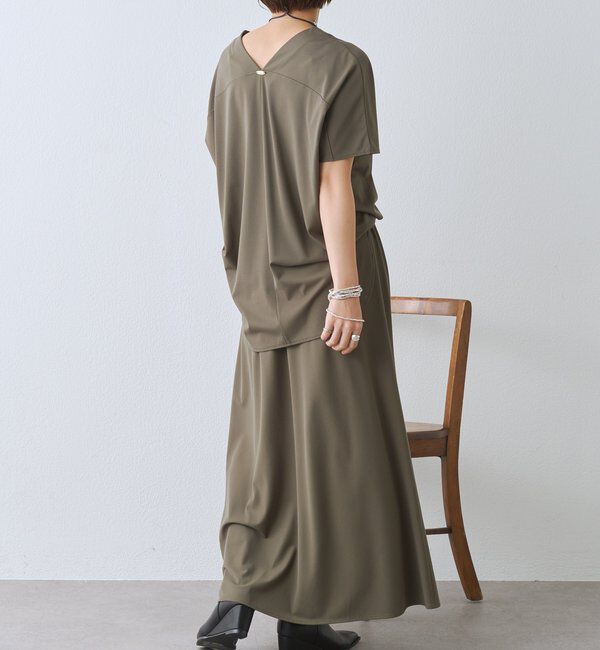  「Vネックコクーンカットソー【接触冷感/紫外線防止/セットアップ可】」|Tシャツ・カットソー|