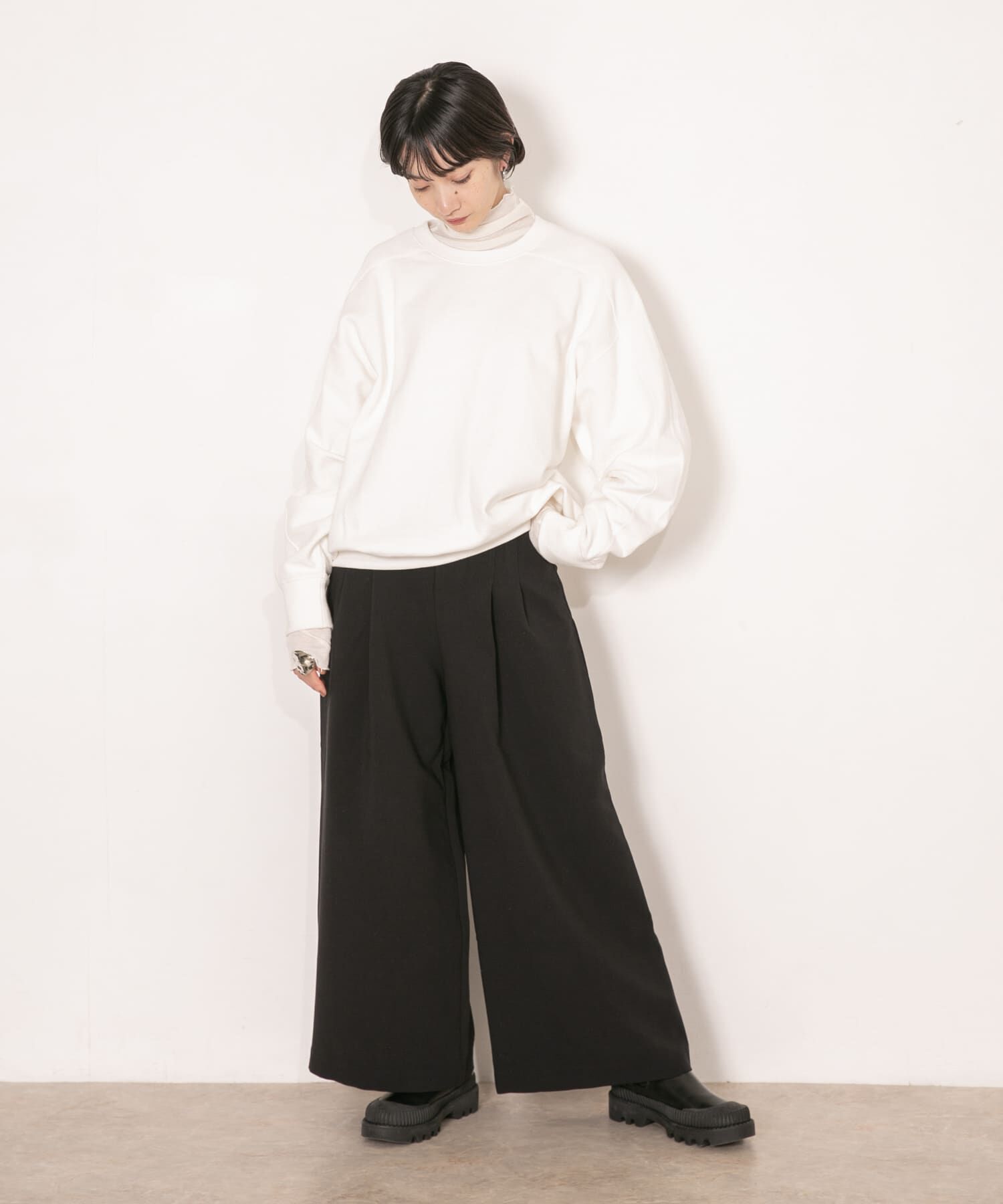  「ダブルタックワイドパンツ」|その他|