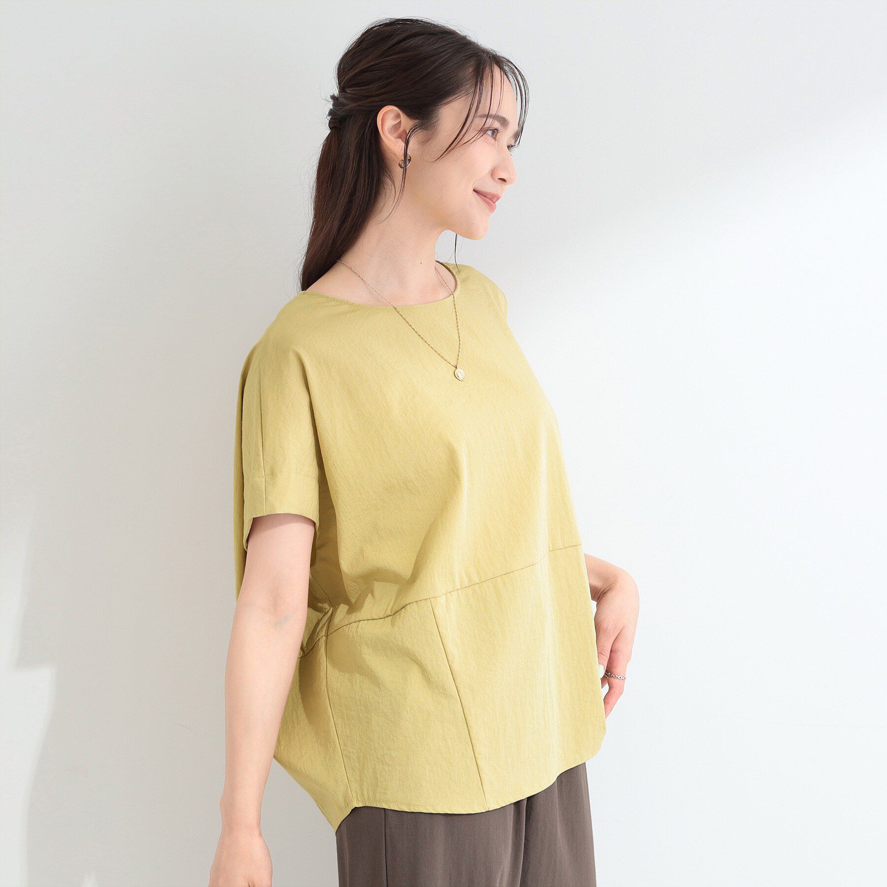 SHOO･LA･RUE「【洗濯機可/セットアップ可】軽凛(かろりん) シンプル上品 ひんやり切替コクーントップス」|Tシャツ・カットソー|
