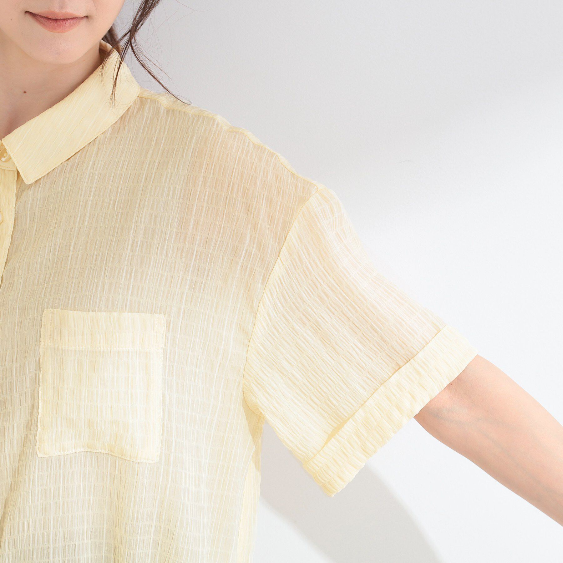 SHOO･LA･RUE「【S-LL/洗濯機可/体型カバー】さらさら シャーリングシフォン 裾ドロストシャツ」|シャツ・ブラウス|