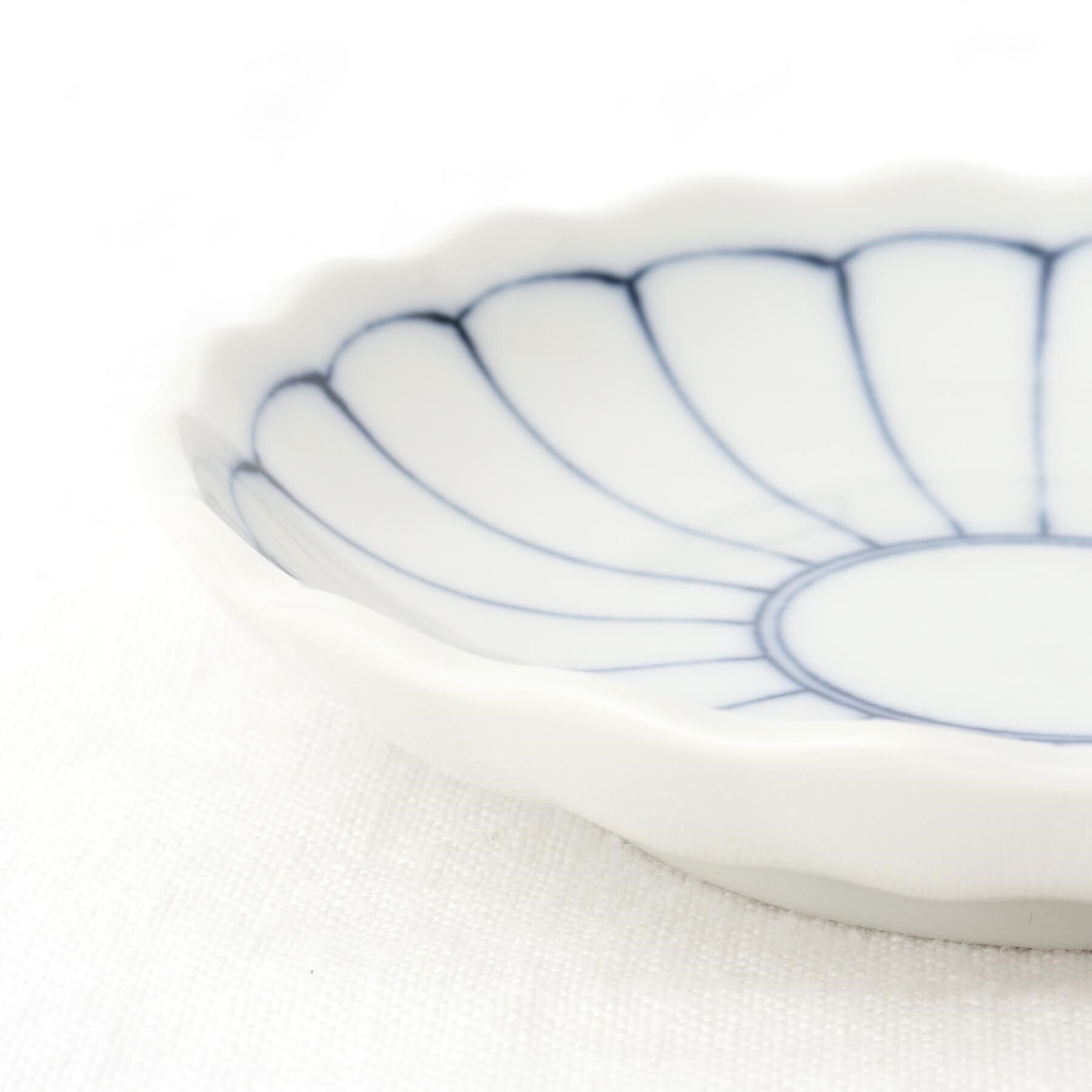 212 KITCHEN STORE「菊線 菊形小皿」|食器・キッチングッズ|