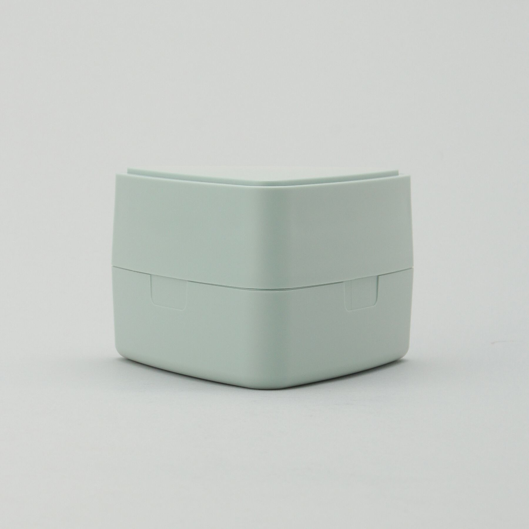212 KITCHEN STORE「triangle おにぎりケース SXBL ＜GEL-COOL  ジェルクール＞」|食器・キッチングッズ|