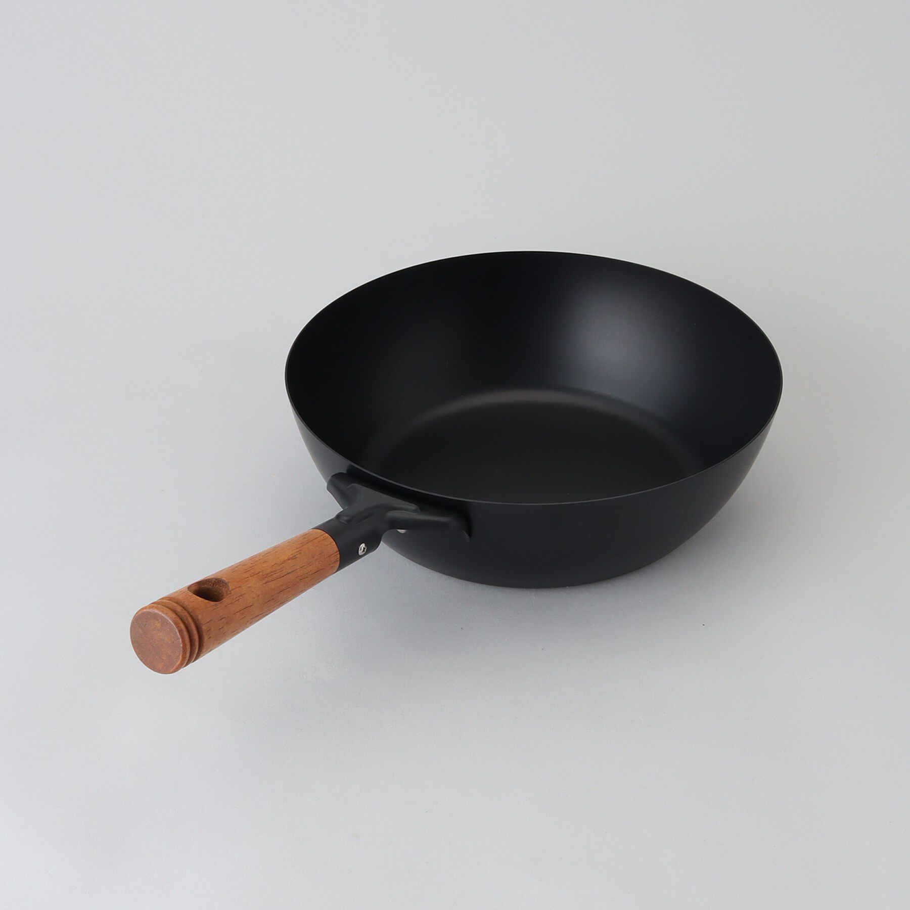 212 KITCHEN STORE「バーニスタ 鉄製いため鍋28cm お玉付」|食器・キッチングッズ|