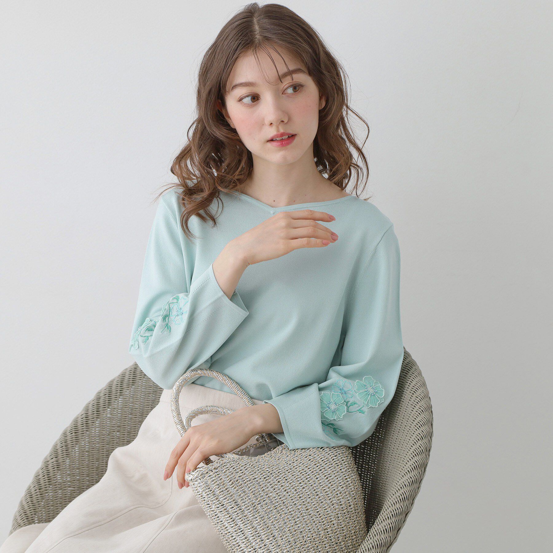 SunaUna「【SS～Lサイズ展開／フラワー刺繍】クラフトニット」|ニット・セーター|