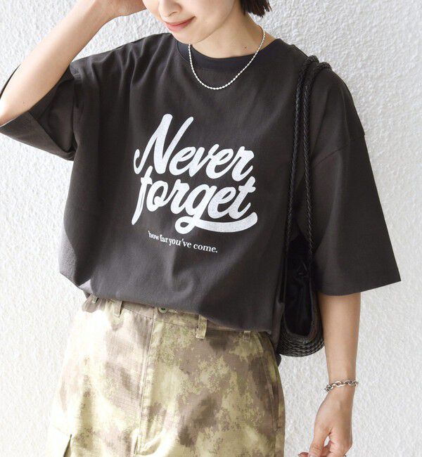 SHIPS for women「【SHIPS別注】81BRANCA:ロゴ 5分袖 TEE」|Tシャツ・カットソー|チャコールグレー