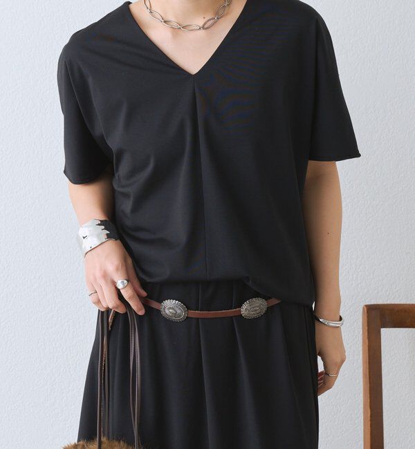  「Vネックコクーンカットソー【接触冷感/紫外線防止/セットアップ可】」|Tシャツ・カットソー|ブラック
