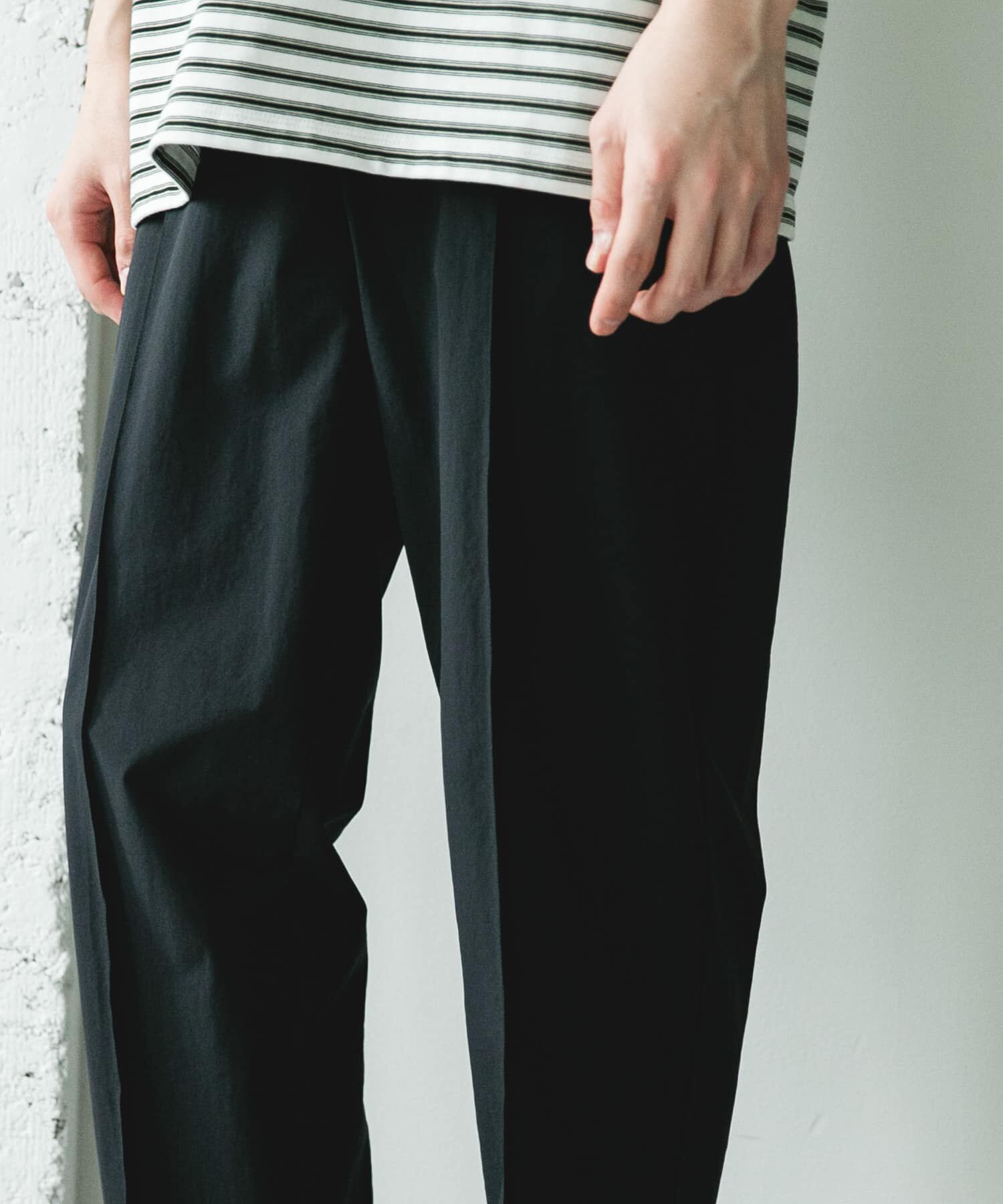 URBAN RESEARCH DOORS「ステッチクリース テーパードトラウザー」|その他|ネイビー