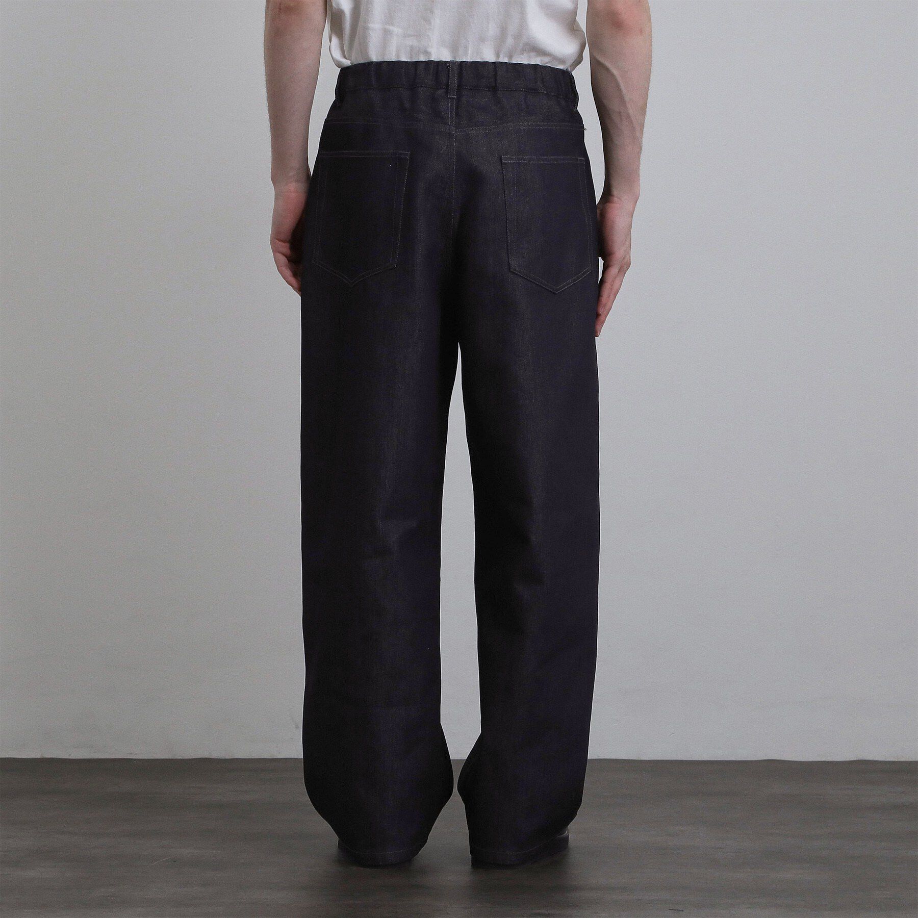 tk.TAKEO KIKUCHI「【色褪せしにくいデニム】Comfy Fadeless Denim Seriesバレルデニム」|デニム|