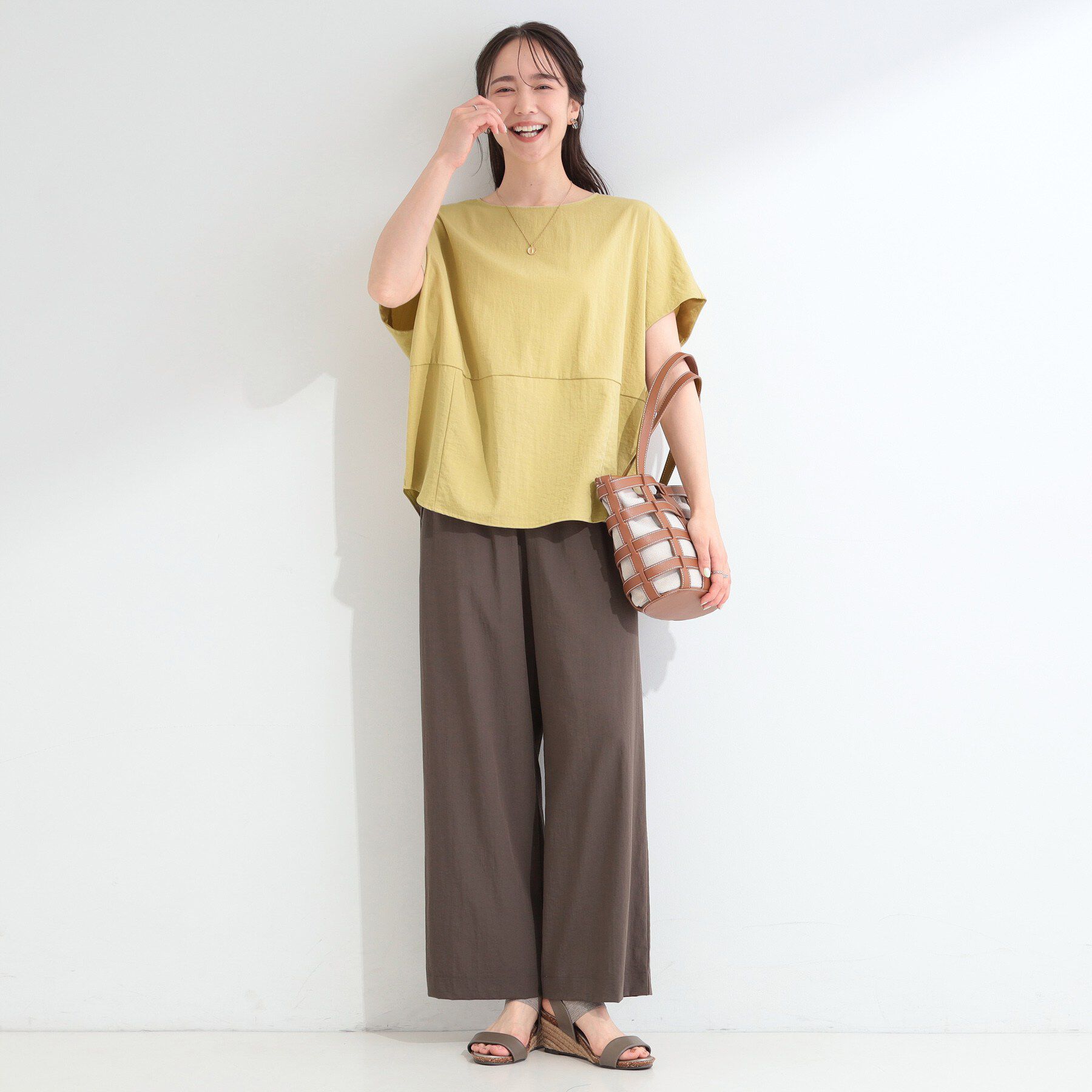 SHOO･LA･RUE「【洗濯機可/セットアップ可】軽凛(かろりん) シンプル上品 ひんやり切替コクーントップス」|Tシャツ・カットソー|