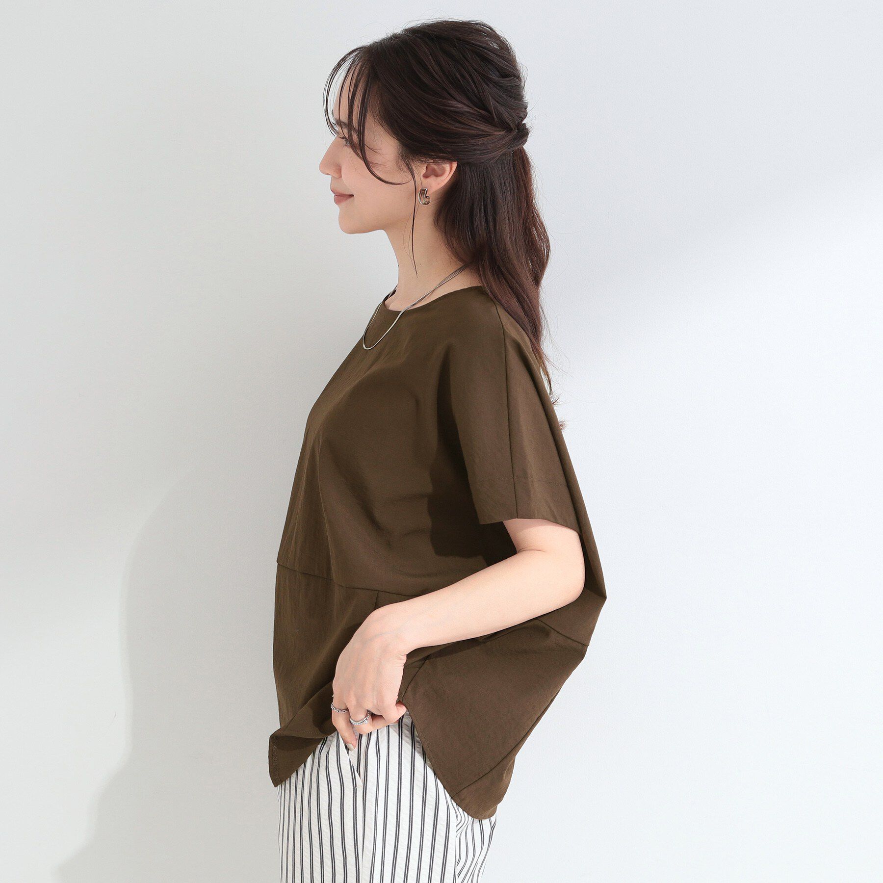 SHOO･LA･RUE「【洗濯機可/セットアップ可】軽凛(かろりん) シンプル上品 ひんやり切替コクーントップス」|Tシャツ・カットソー|