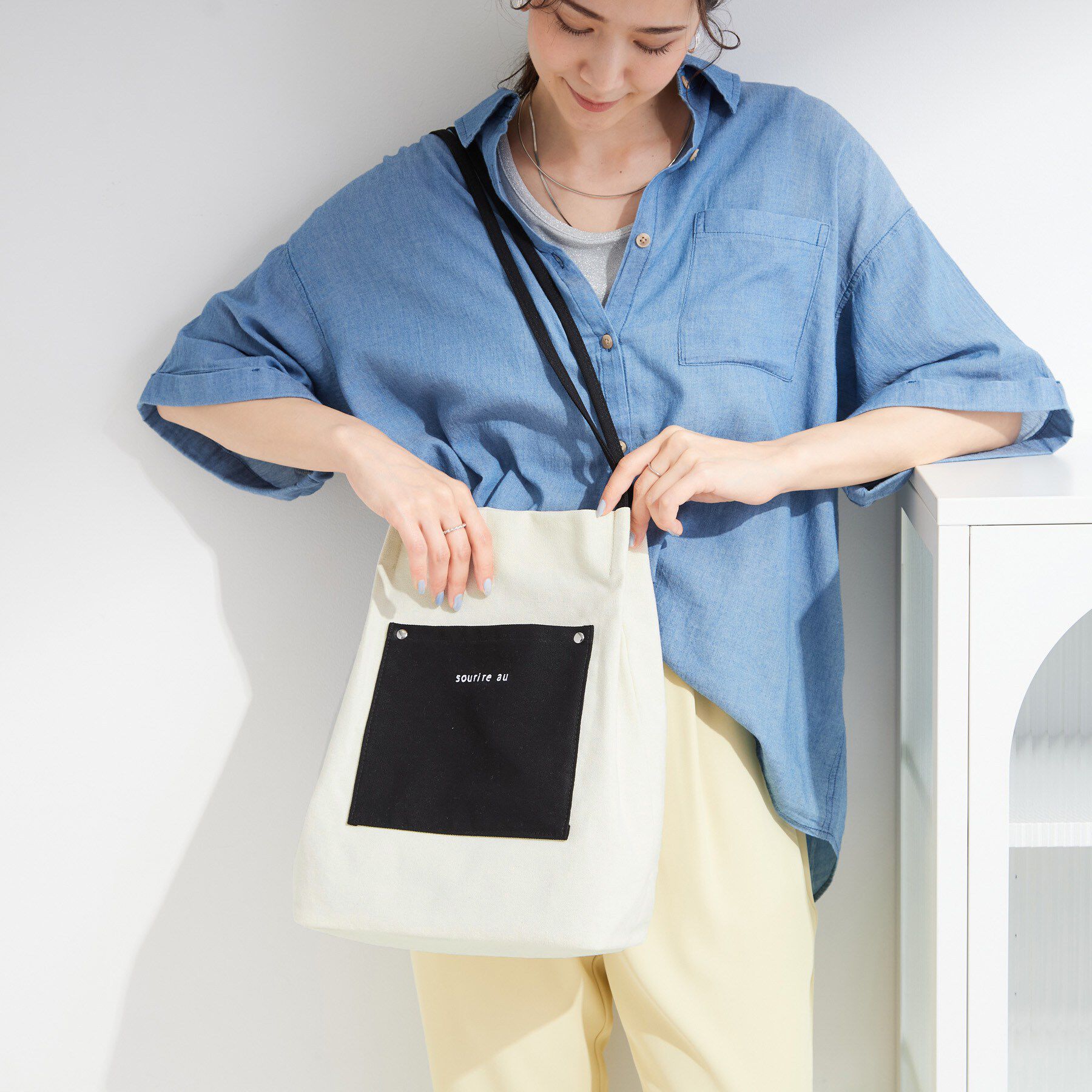 SHOO･LA･RUE「【柄が選べる】肩掛けしやすい キャンバストートバッグ」|トートバッグ|アイボリー(004)