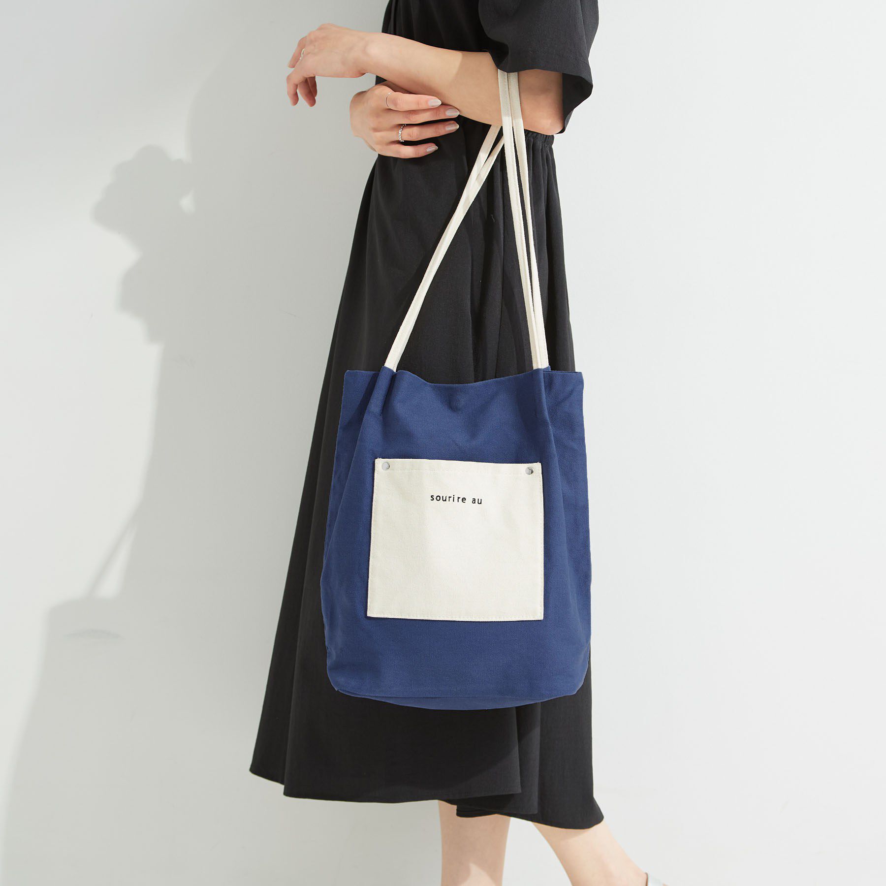 SHOO･LA･RUE「【柄が選べる】肩掛けしやすい キャンバストートバッグ」|トートバッグ|
