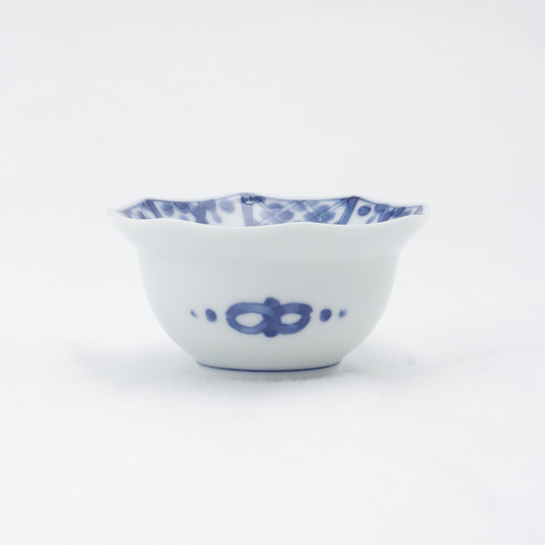 212 KITCHEN STORE「藍凛堂 八角珍味鉢 間取小花」|食器・キッチングッズ|