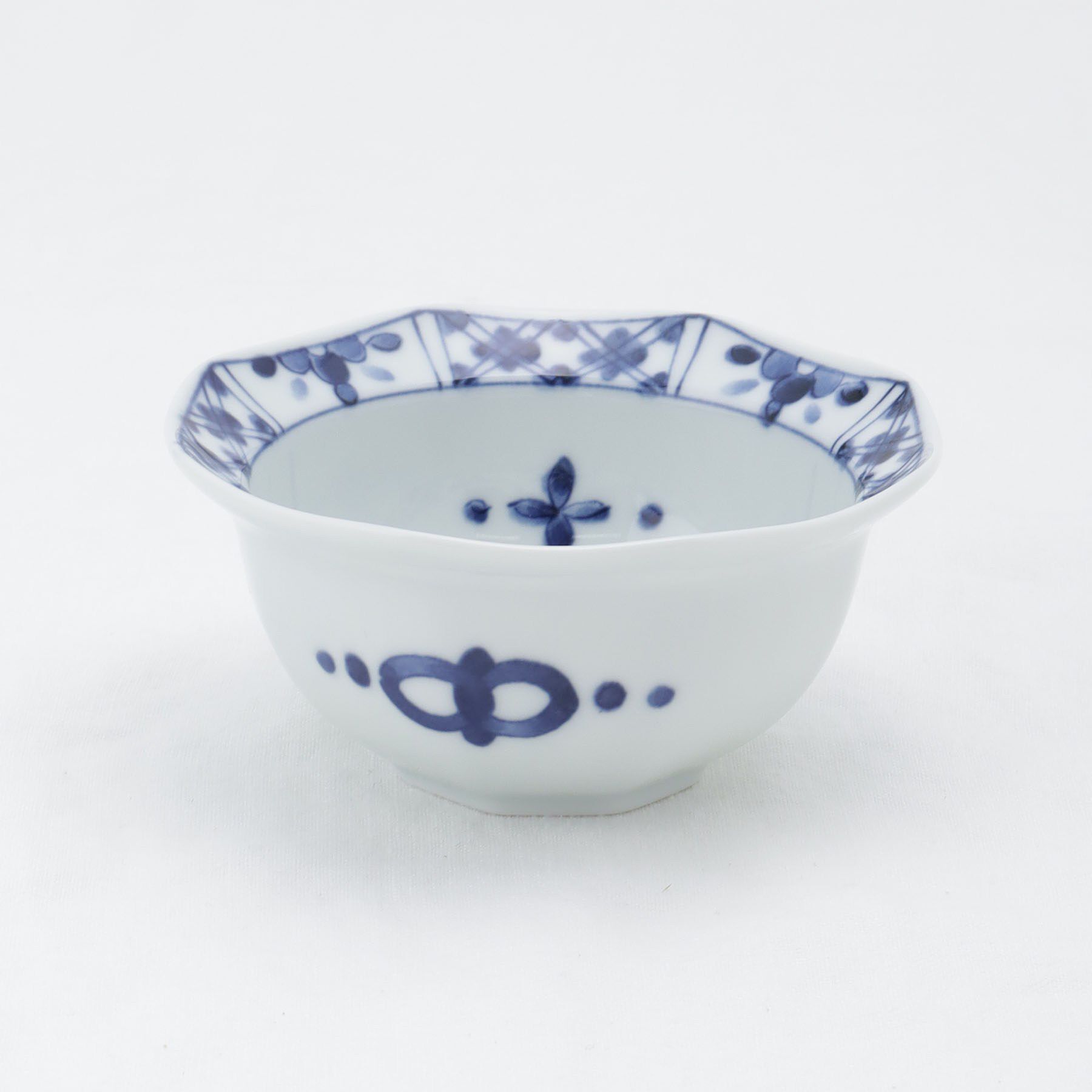 212 KITCHEN STORE「藍凛堂 八角小鉢 間取草花」|食器・キッチングッズ|